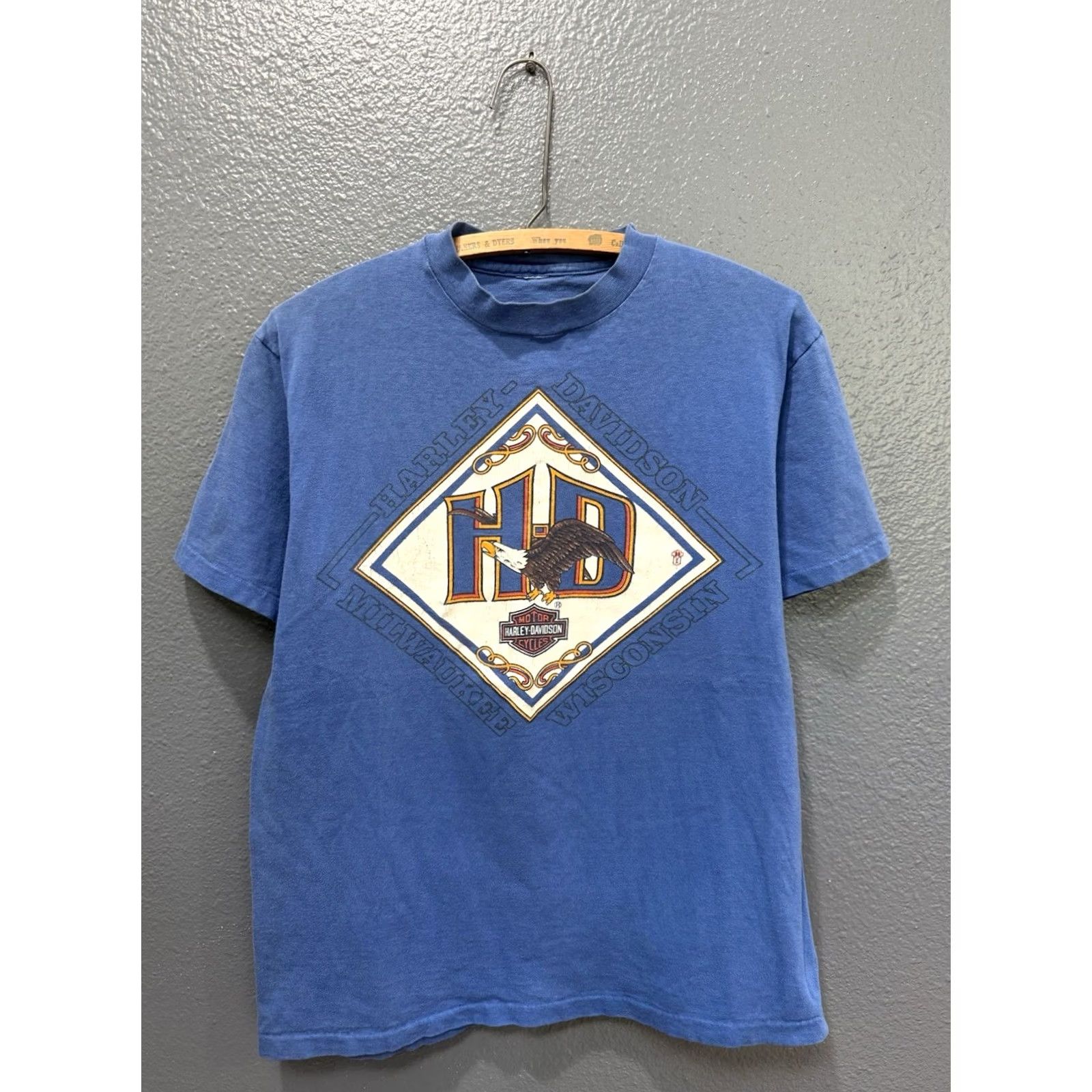 Harley Davidson VINTAGE Harley-Davidson USA Tee Shirt Blue Cotton Men’s T-Shirt Medium M Shirts Shirt USA Mens Blue Harley Davidson 80s Size US M / EU 48-50 / 2 - 3 Thumbnail