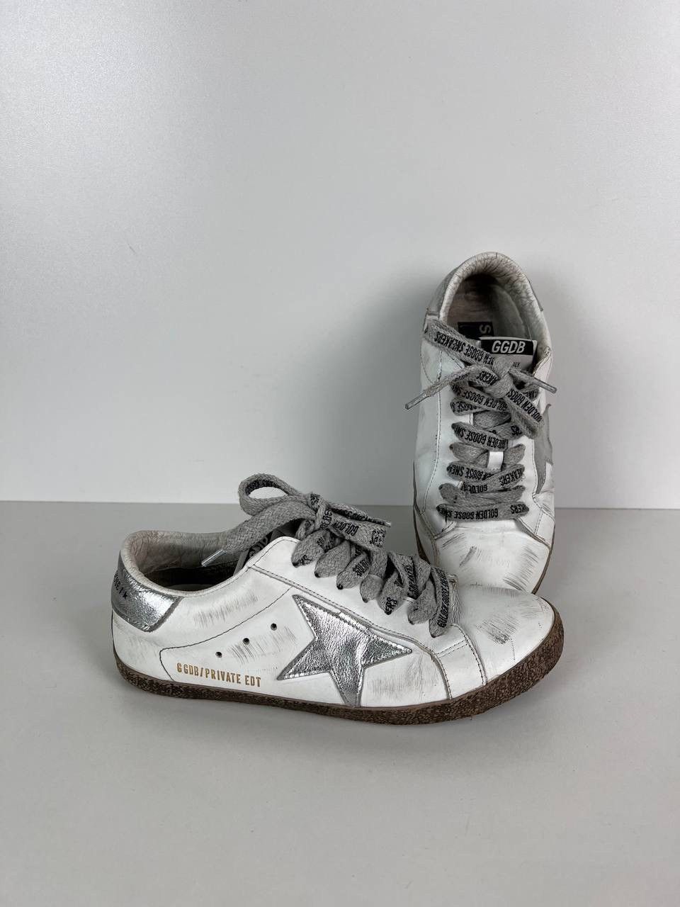 Golden Goose Golden goose luxury sneakers size 38 Size US 8 / IT 38 - 1 Thumbnail