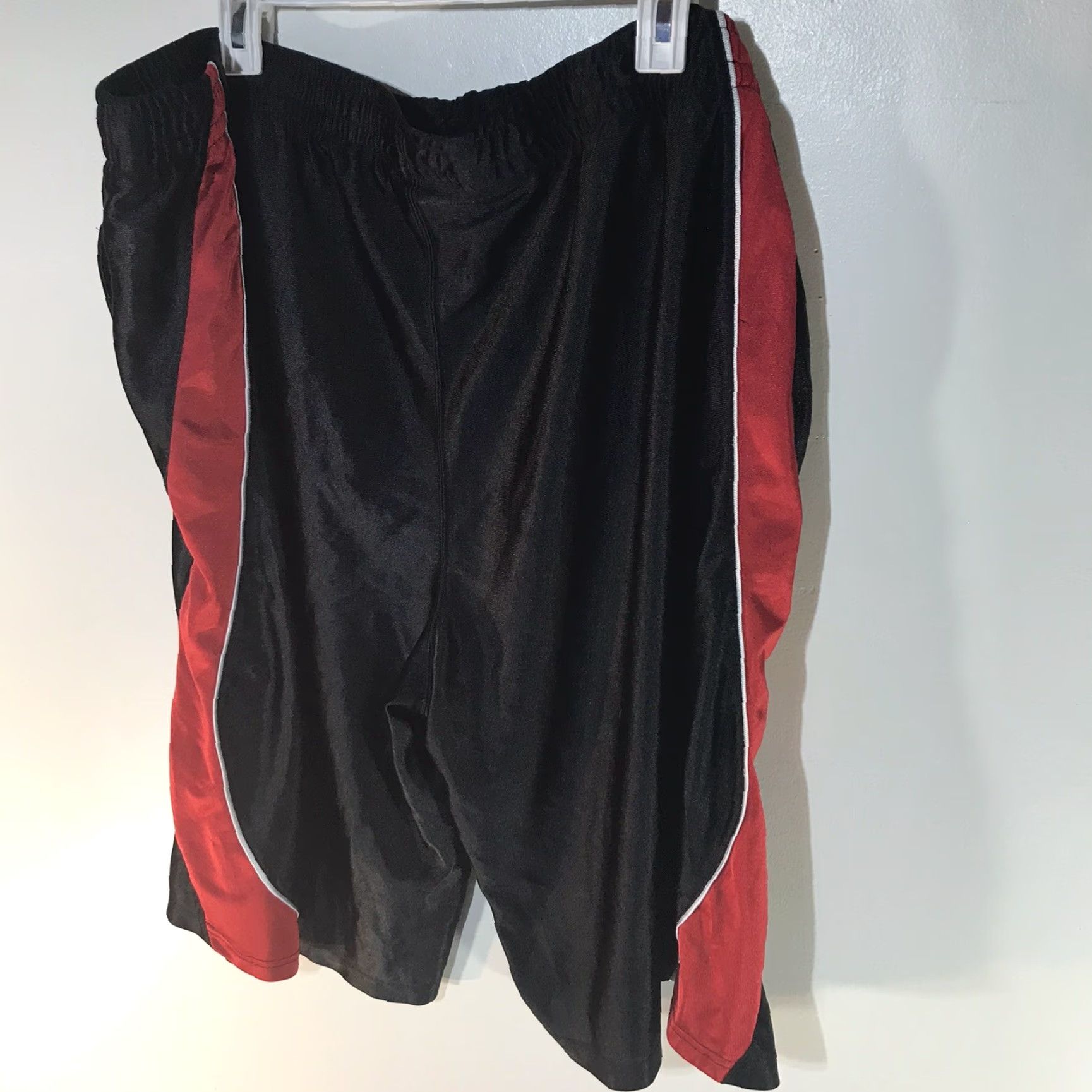 NBA NBA Black/Red Basketball Shorts Mens Size 3X Egypt Size US 39 - 4 Thumbnail