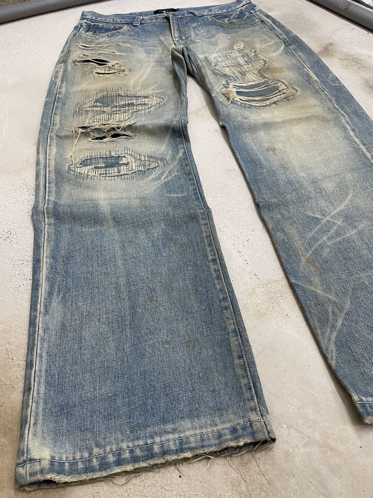 Japanese Brand TRNCA Japan Distressed Sashiko Reconstructed Denim (A1) Size US 35 - 10 Thumbnail