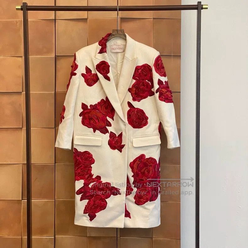 Valentino Valentino Heavy embroidered sequin floral wool coat Size S / US 4 / IT 40 - 1 Thumbnail