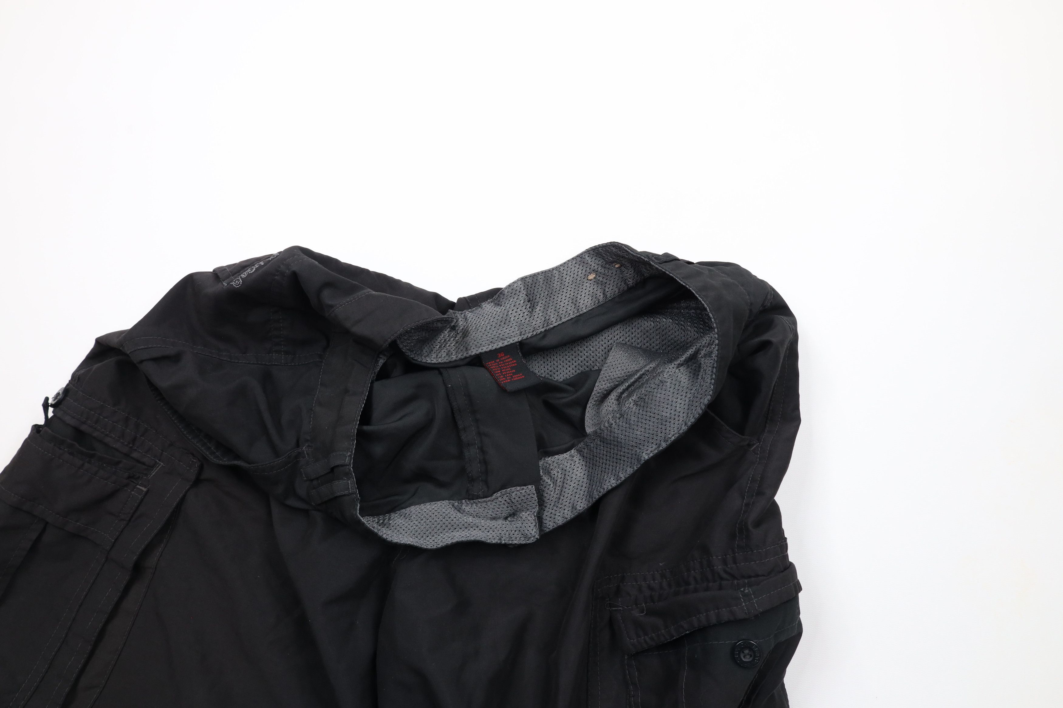 Vintage Vintage 90s Streetwear Fit Skateboard Cargo Shorts Black Size US 36 / EU 52 - 7 Thumbnail