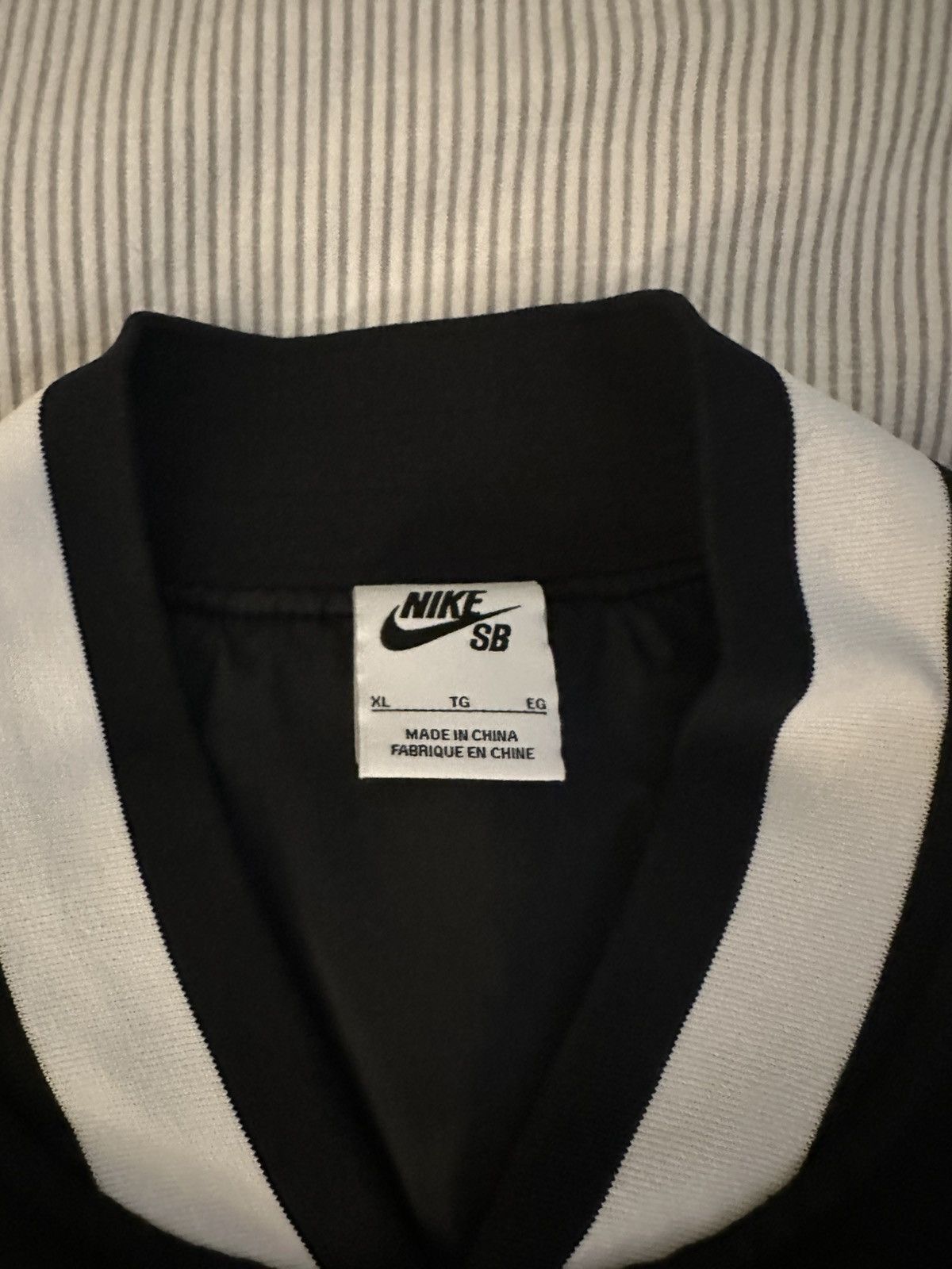 Nike SB Nike SB bomber varsity letterman jacket Size US XL / EU 56 / 4 - 4 Thumbnail
