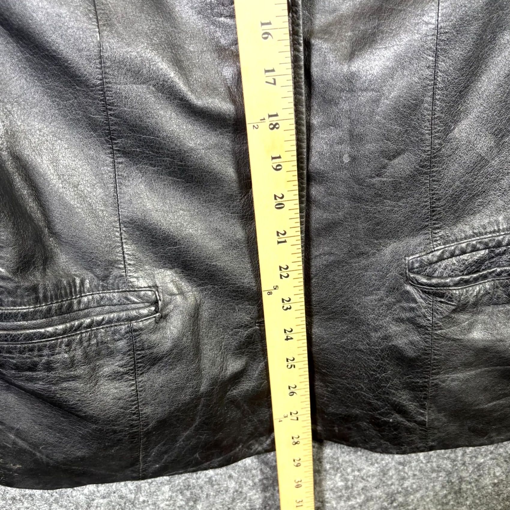 Roundtree & Yorke Roundtree & Yorke Jacket Women's XL Black Leather Lamb Skin Button-Up Size XL / US 12-14 / IT 48-50 - 7 Thumbnail