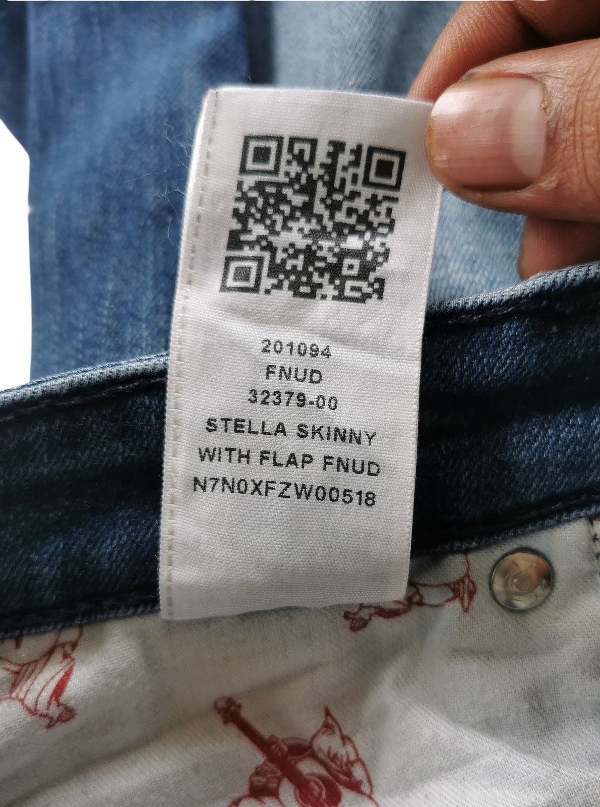 True Religion low-rise True Religion "Stella" skinny jeans Size US 28 / EU 44 - 7 Thumbnail