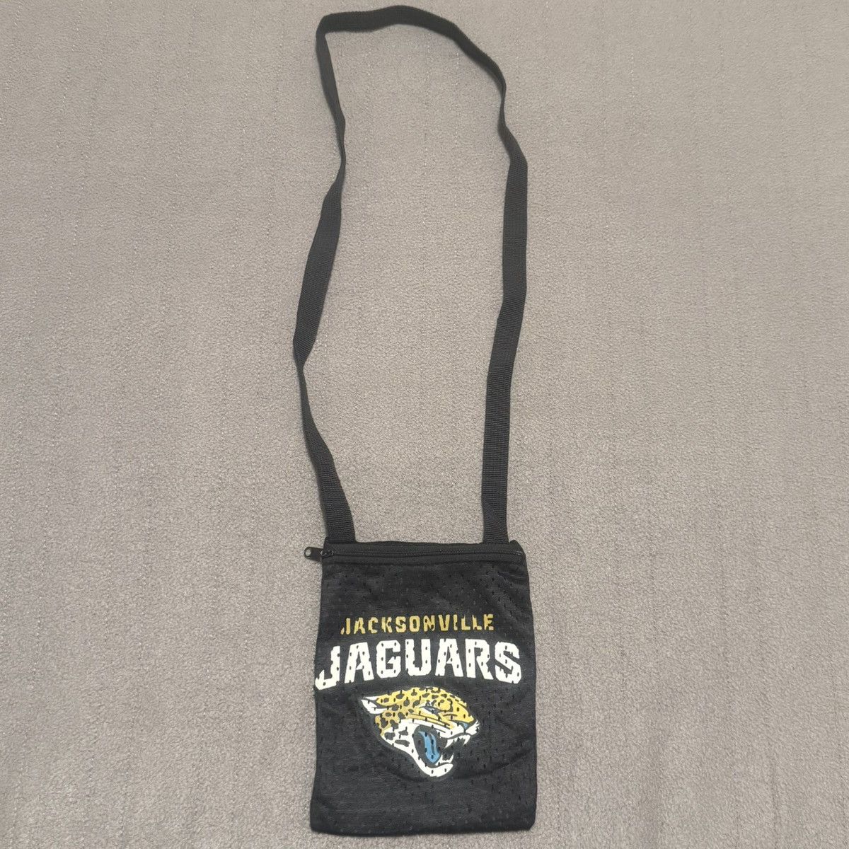 NFL × Sports Specialties Littlearth Jacksonville Jaguars Jersey Game Day Pouch Bag Size ONE SIZE - 1 Thumbnail