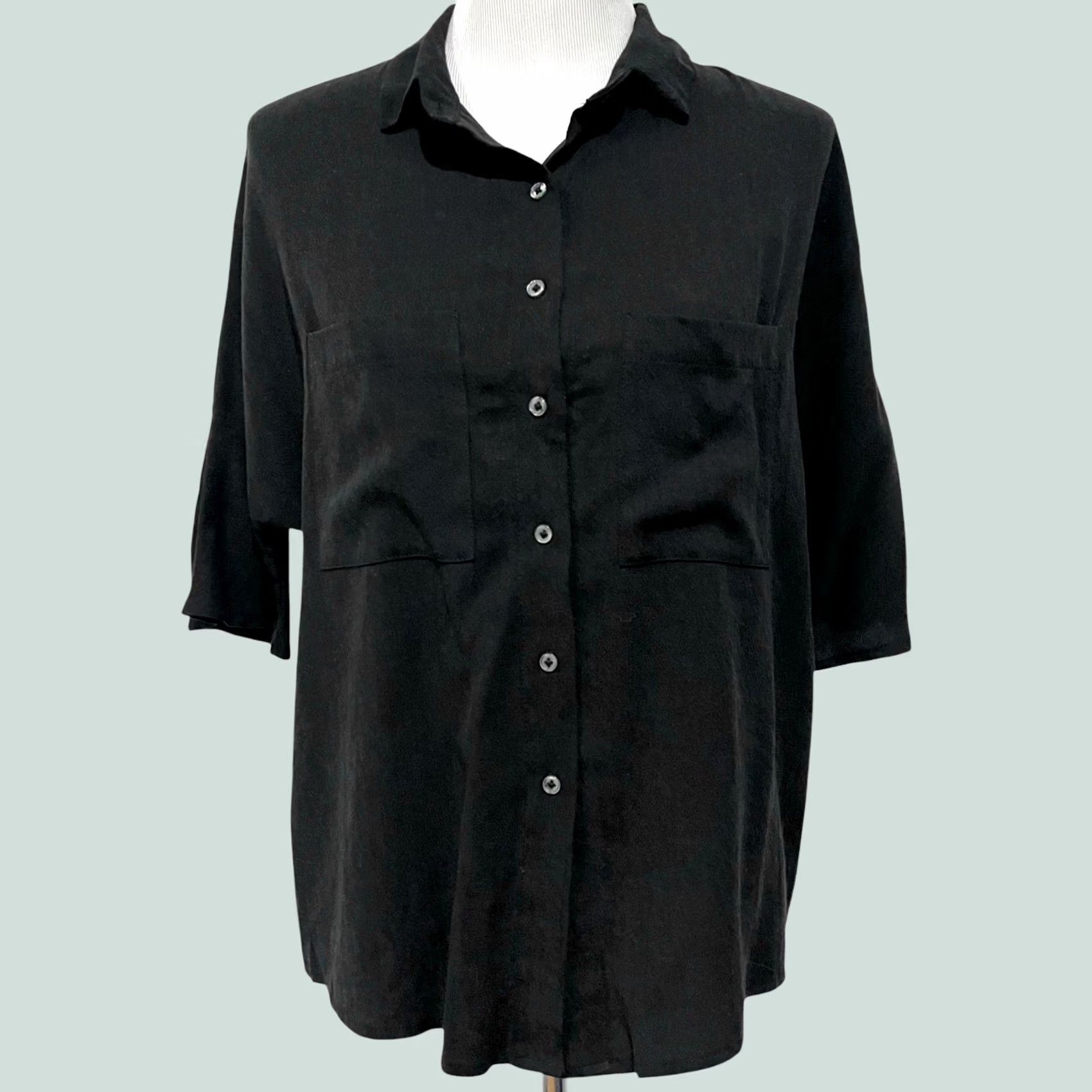 Vintage Natalie Busby Shirt Women’s Button Up Short Sleeve Pockets Black Sz S Oversized Slim Relaxed Casual Size S / US 4 / IT 40 - 1 Thumbnail