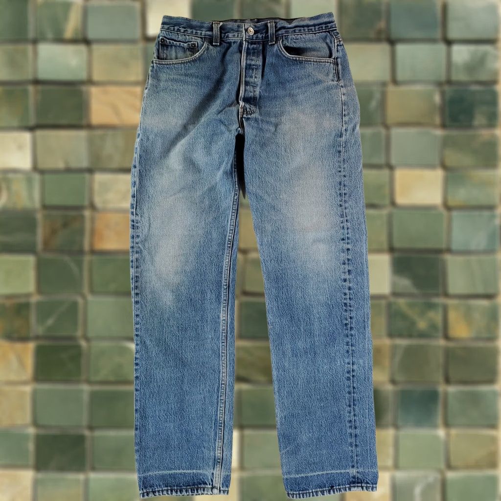 Levi's VINTAGE Levi's 501 501xx Jeans Blue Mens 32x32 Straight 32 Inseam Regular blue MEN Mens Jeans Size US 32 / EU 48 - 1 Thumbnail