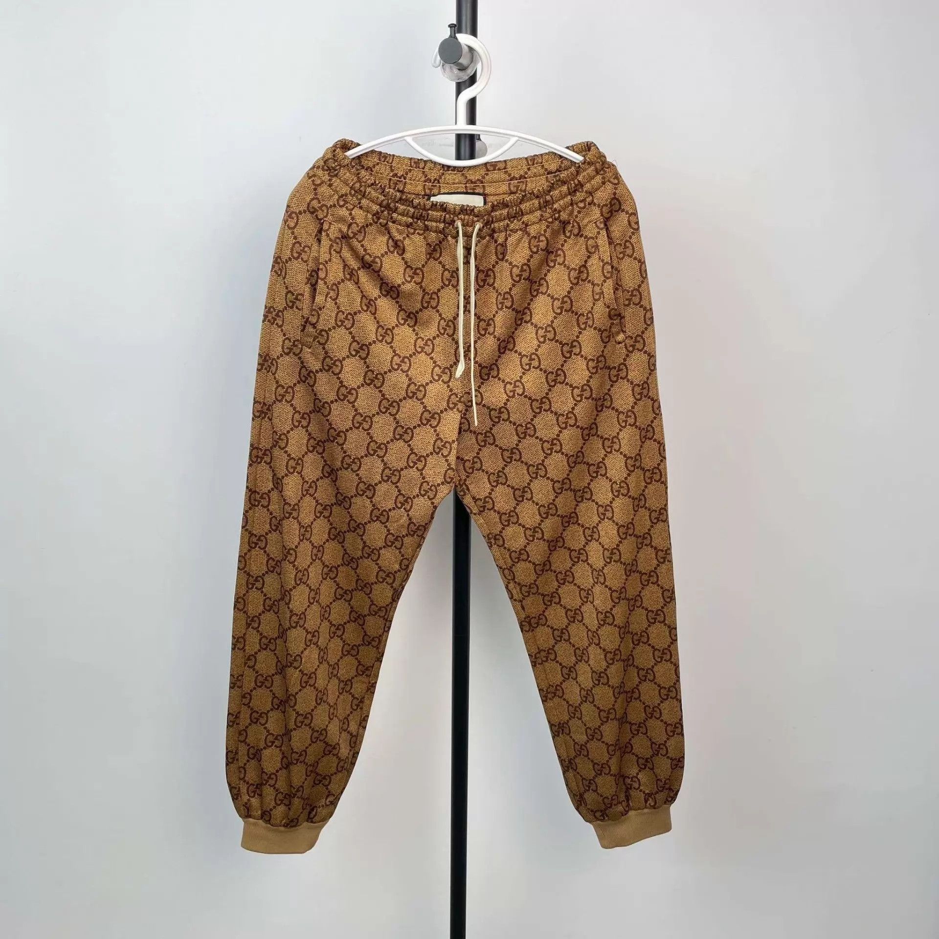 Gucci Gucci GG Monogram brown sweatpants S 95 new Size 26" / US 2 / IT 38 - 1 Thumbnail