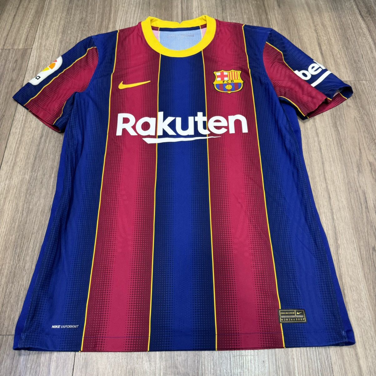 Nike Barcelona 20/21 player issue home shirt #10 Messi Size US M / EU 48-50 / 2 - 1 Thumbnail