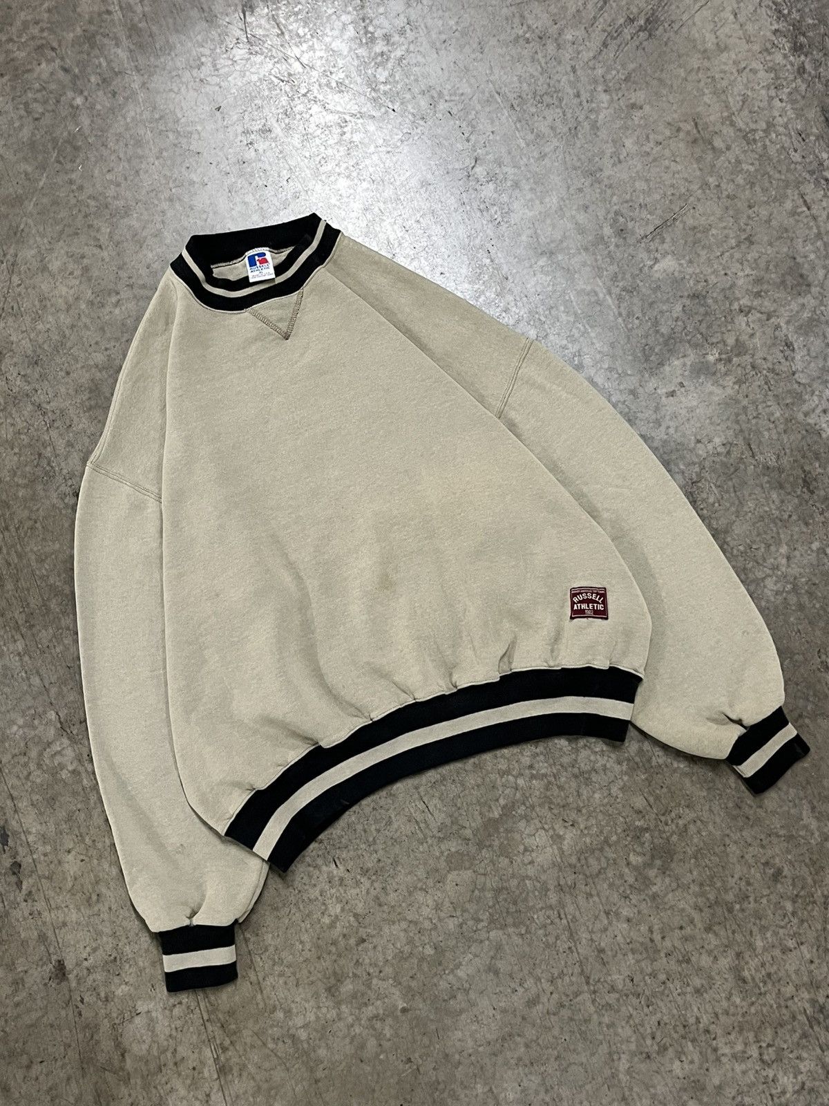 Russell Athletic × Vintage Russell athletic made in USA boxy fit earth tone crewneck Size US XL / EU 56 / 4 - 1 Thumbnail