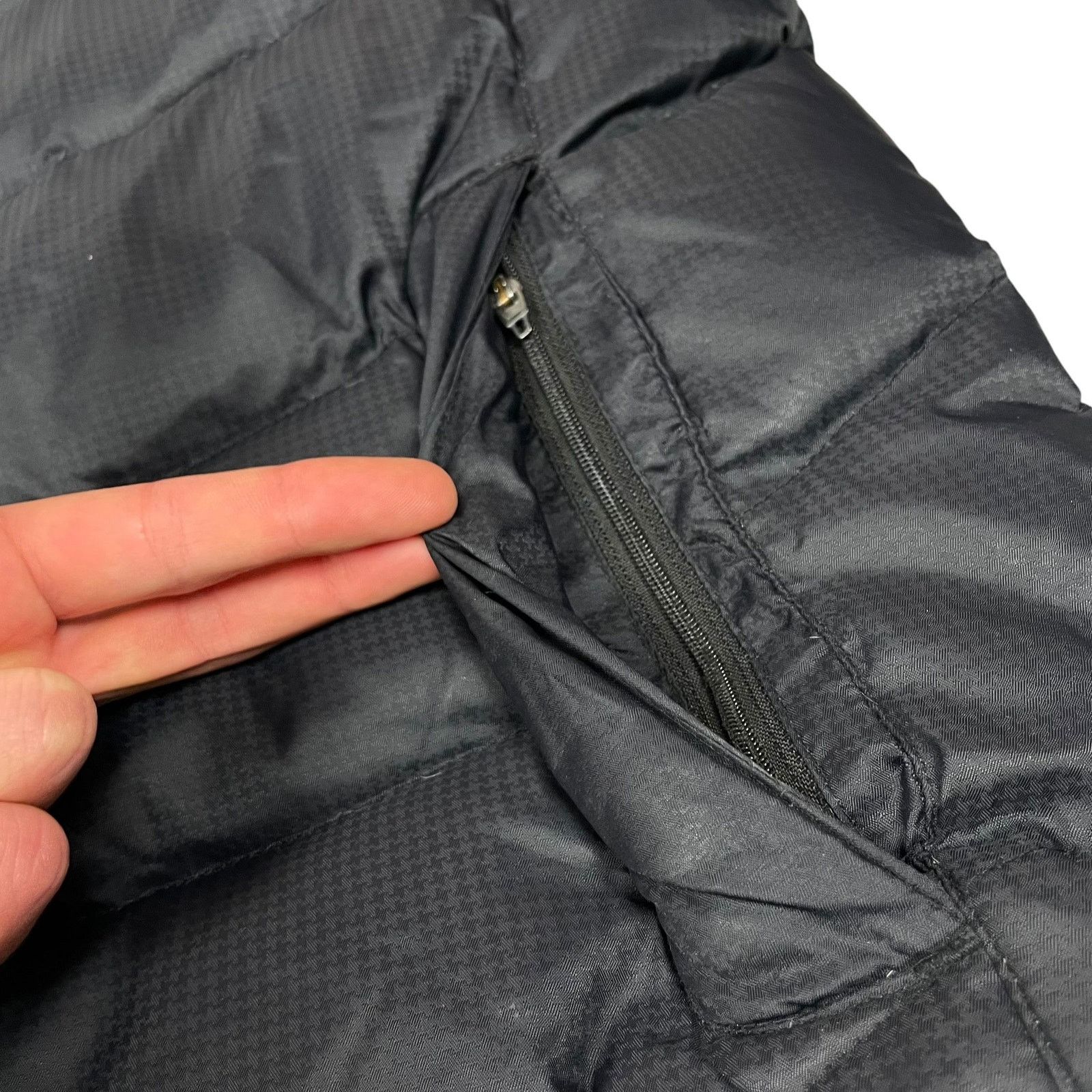 Oakley × Vintage Oakley Men's Black Hooded Long Sleeve Full Zip Puffer Jacket Size US M / EU 48-50 / 2 - 10 Thumbnail
