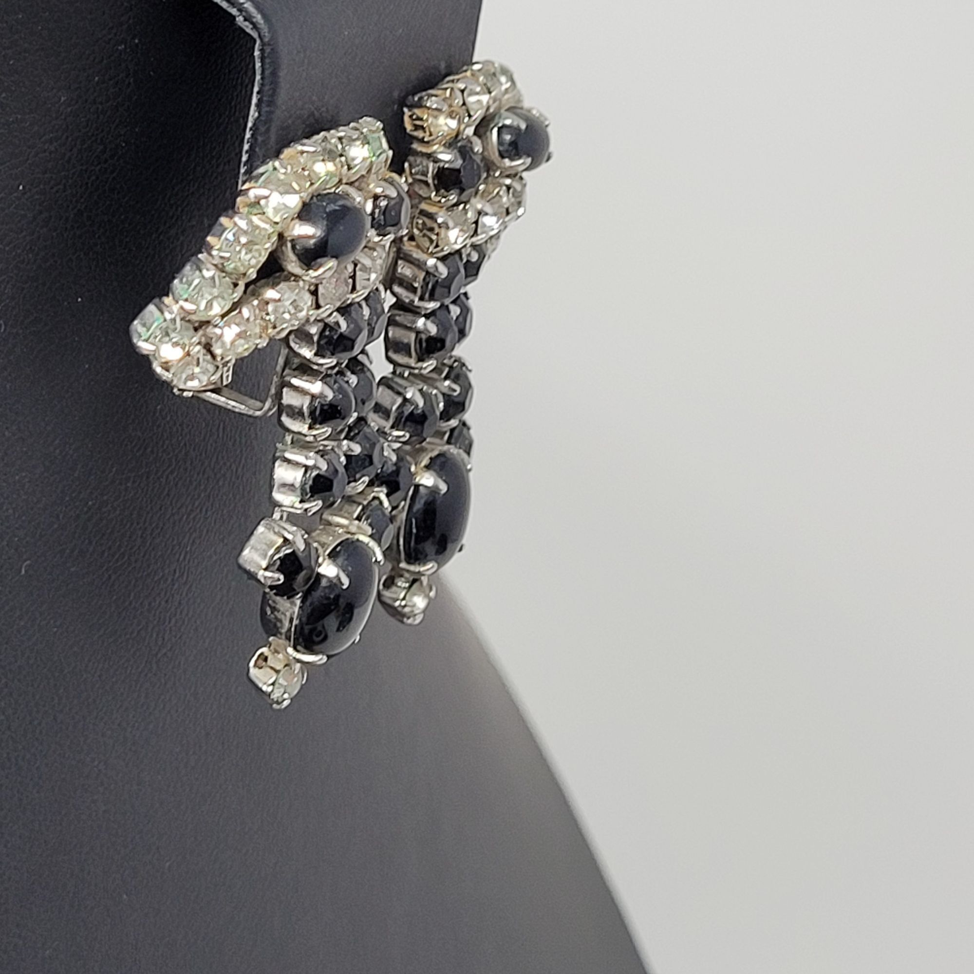Vintage Vtg 40s Art Deco Black Rhinestone Clip-On Earrings Abstract Size ONE SIZE - 8 Thumbnail