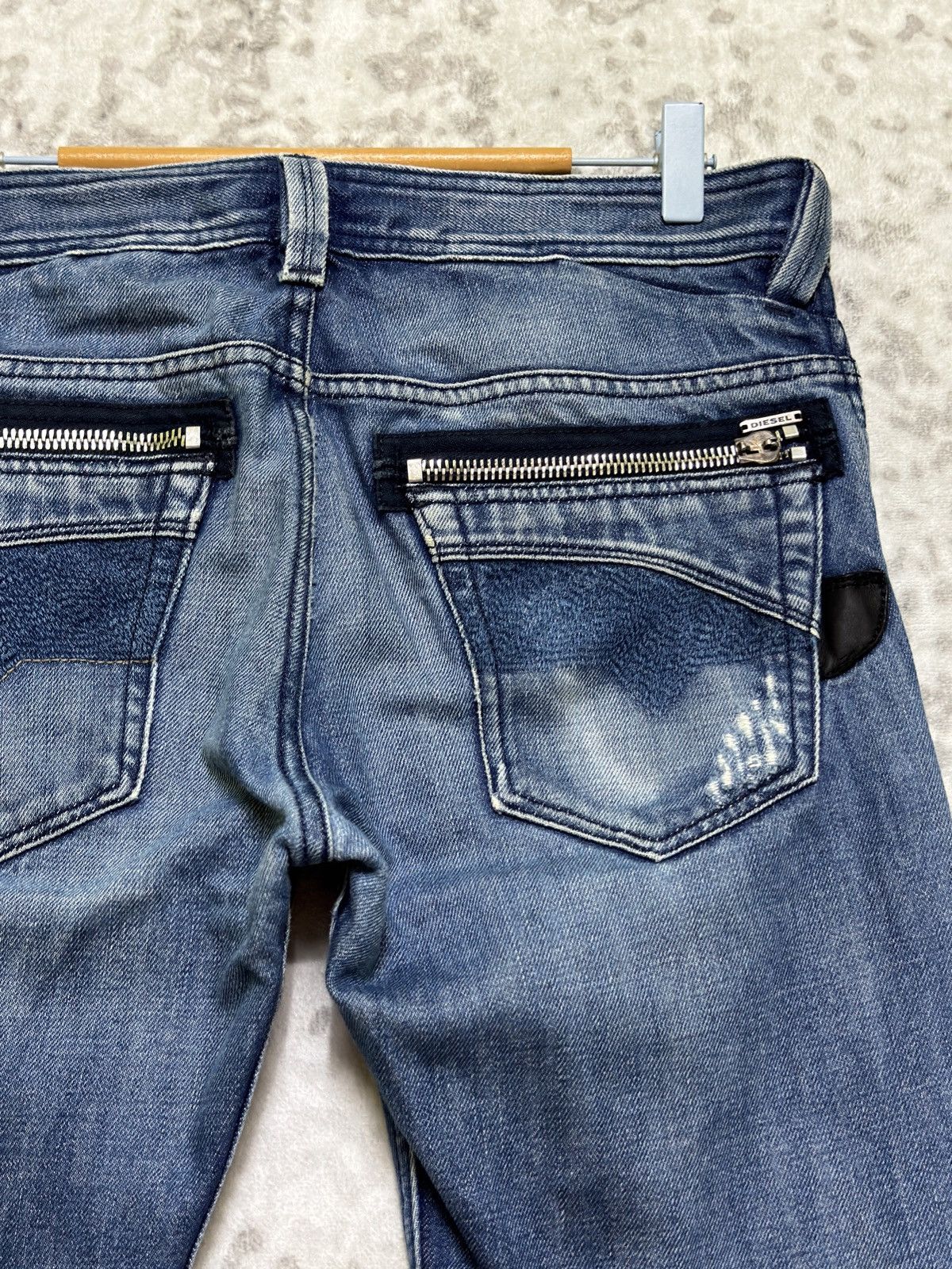 Diesel Diesel Slammer Blue Distressed Zipper Back Pocket Jeans Men Size US 31 - 12 Thumbnail