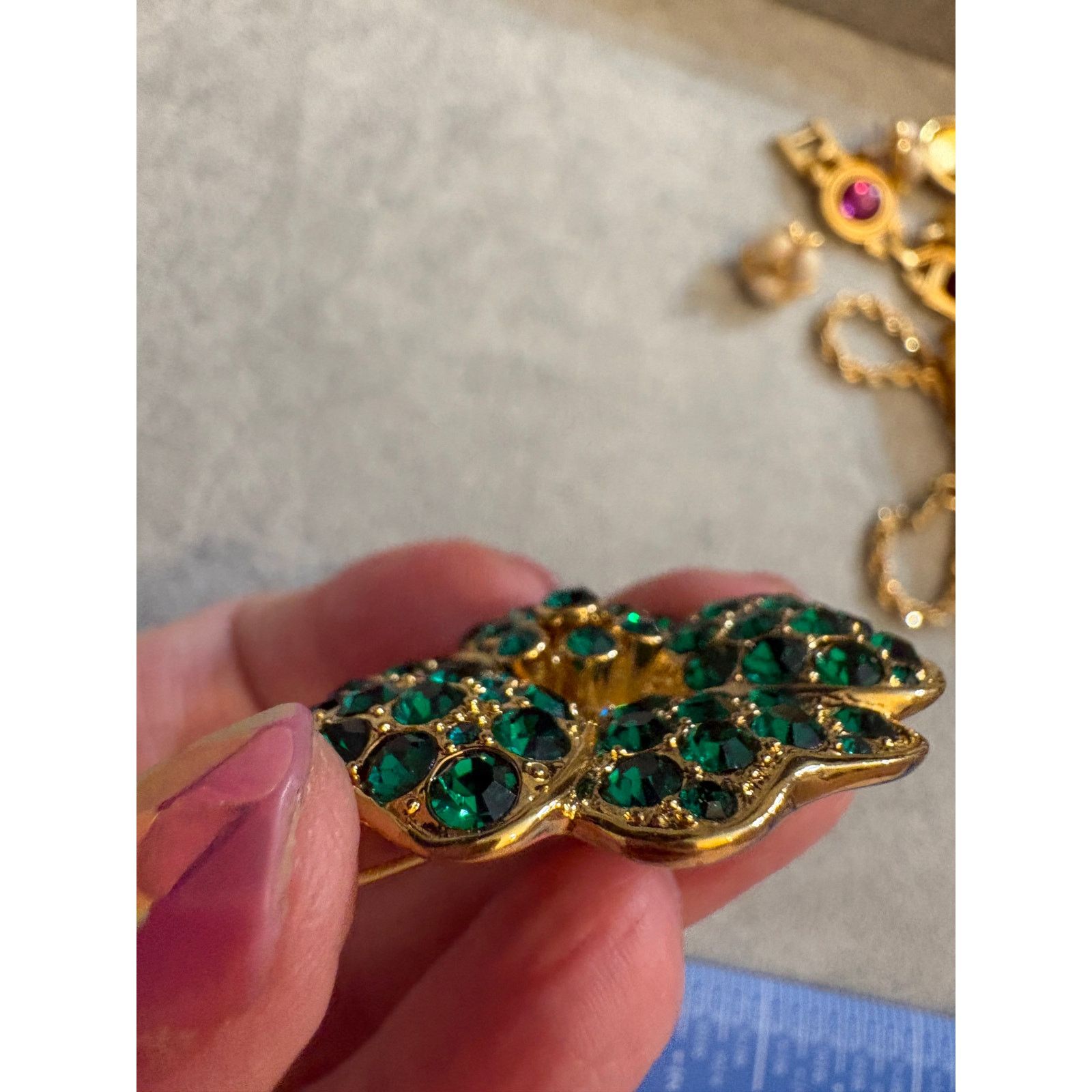 Monet Vintage Monet Emerald Green Rhinestone Floral Brooch Size ONE SIZE - 8 Thumbnail