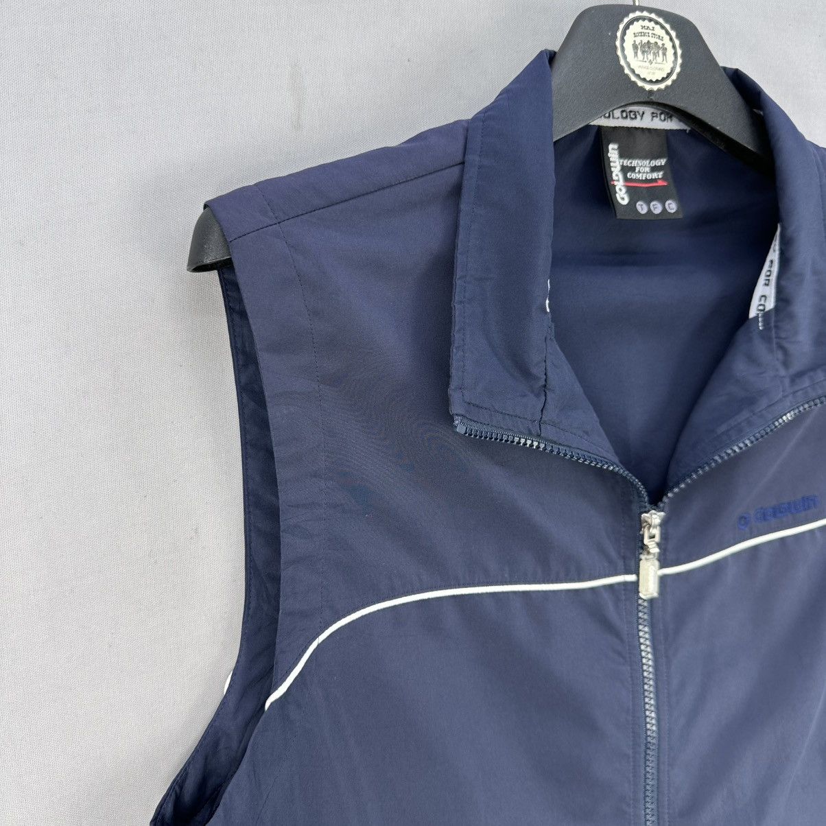 Goldwin Vintage Goldwin Nylon Zipper Vest Size M / US 6-8 / IT 42-44 - 2 Thumbnail