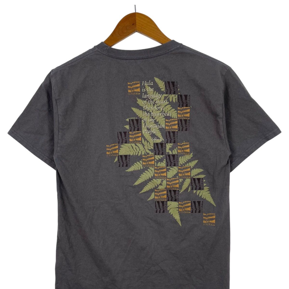 Band Tees 54th Annual 2017 Merrie Monarch Hula Festival T-Shirt Size US S / EU 44-46 / 1 - 4 Thumbnail