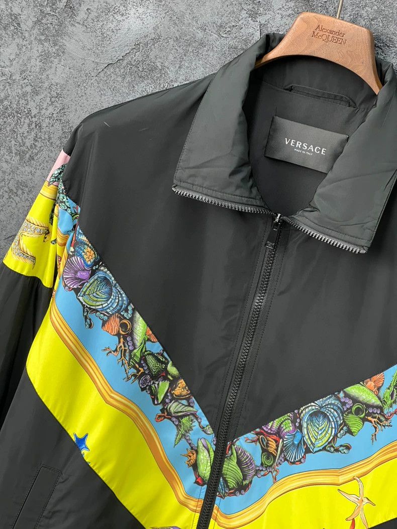 Versace Versace Classic sea creature print jacket Size US M / EU 48-50 / 2 - 4 Thumbnail
