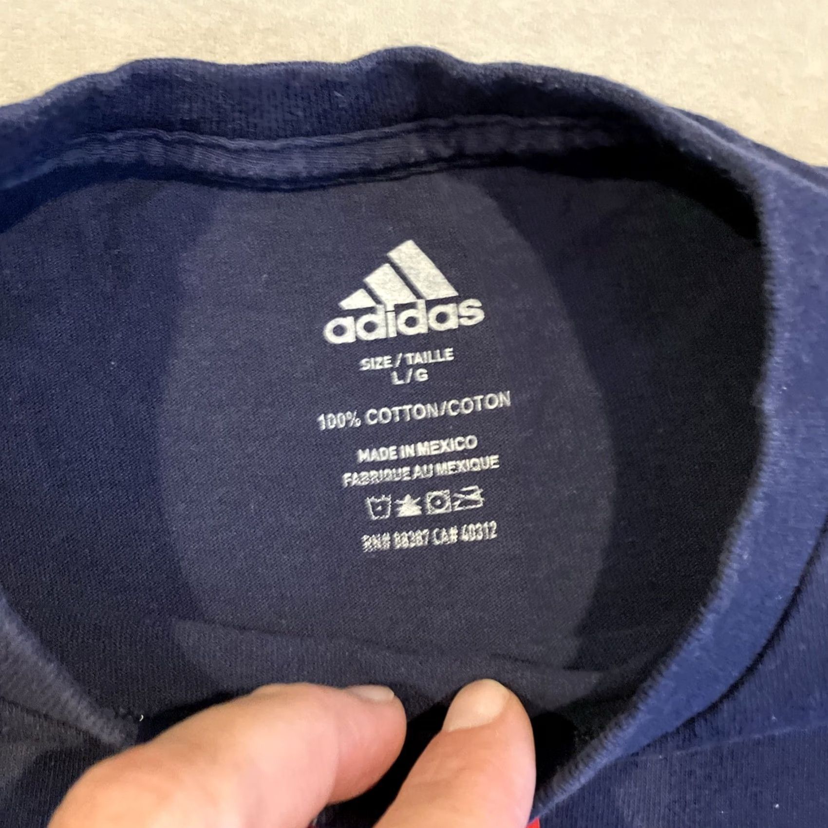 Adidas VINTAGE Adidas T-Shirt Men L NO MATTER WHAT Marathon Of Hope Terry Fox Blue Short Sleeve Graphic Print Shirt Mens L Size US L / EU 52-54 / 3 - 3 Thumbnail