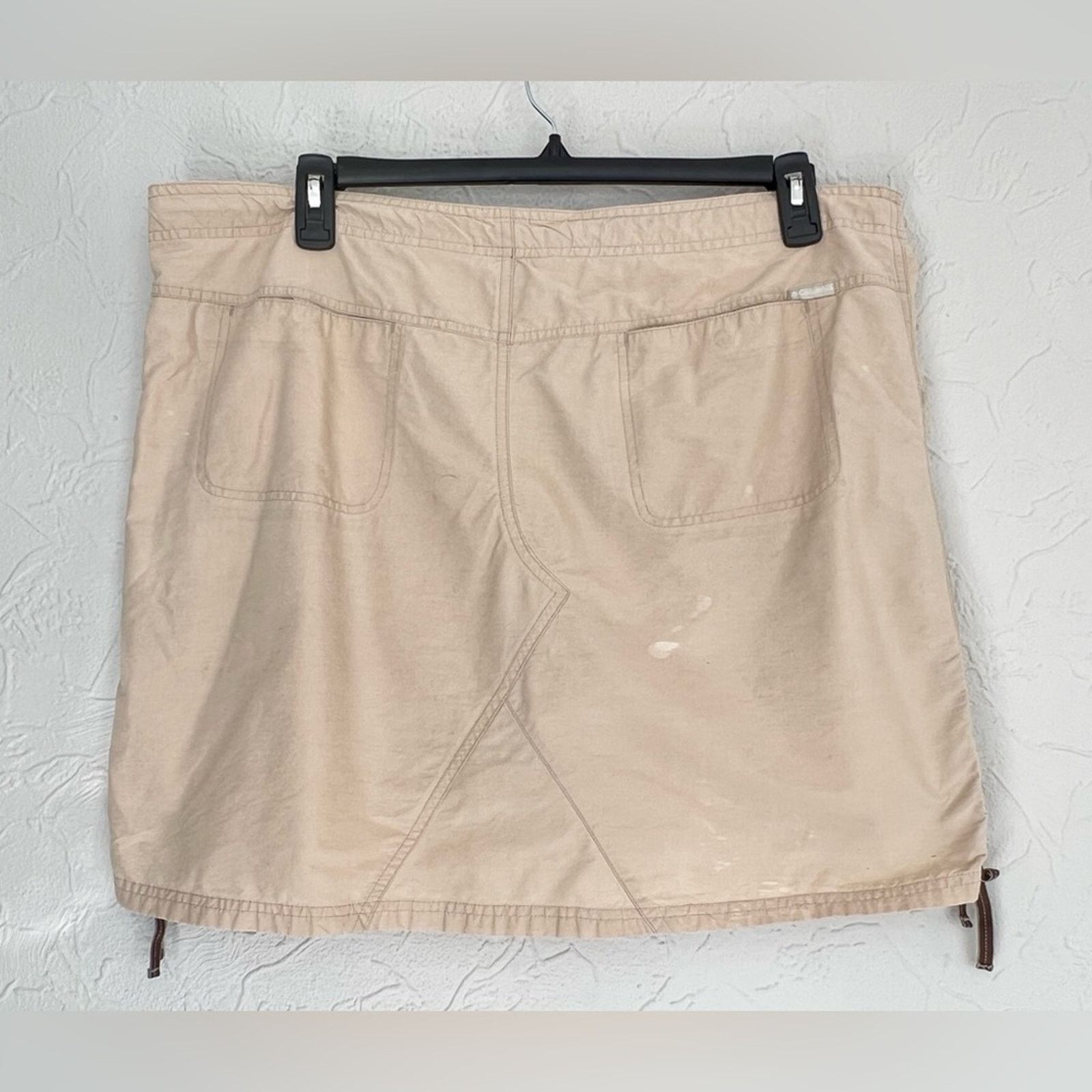 Columbia Columbia Sports Women's Khaki Skirt Size XL - COTTON NYLON Size 34" / US 12 / IT 48 - 2 Thumbnail