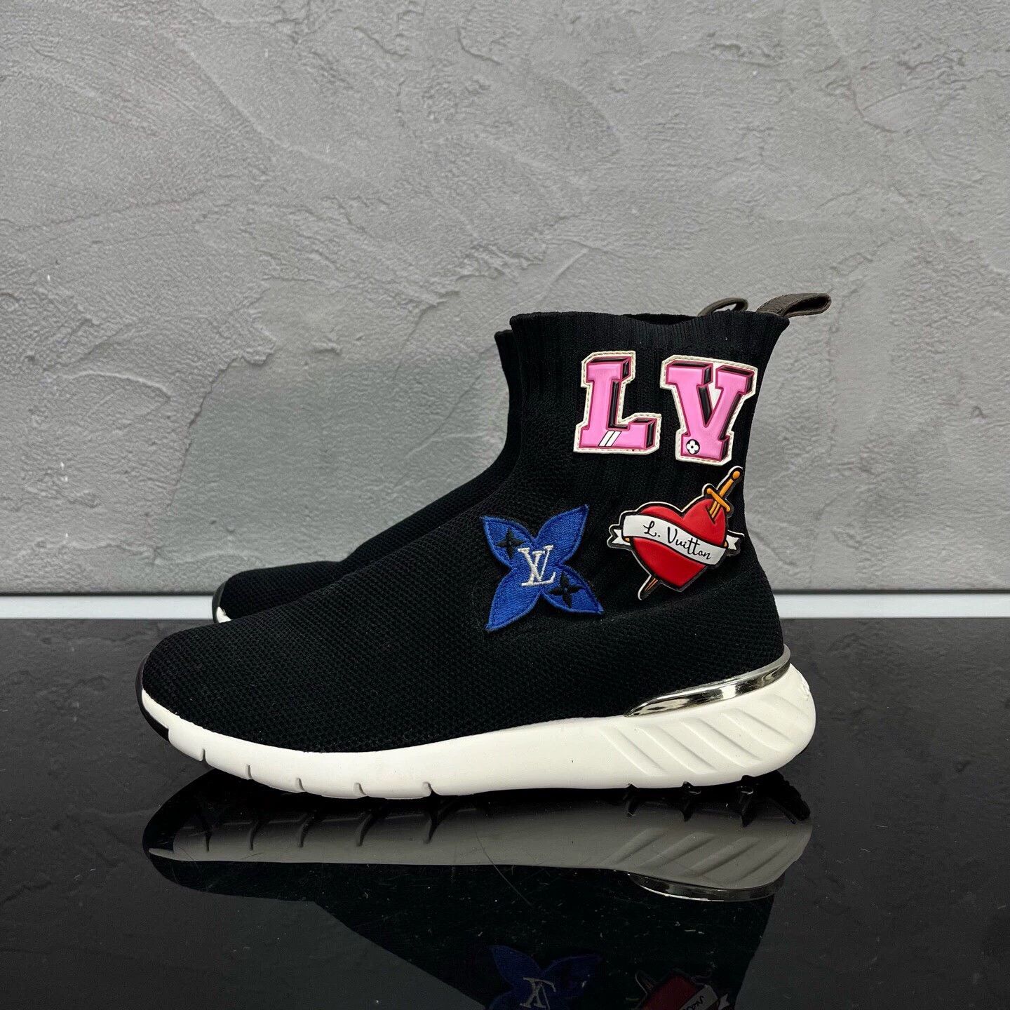 Louis Vuitton LV Heart Embroidery Sock Boots Size US 5 / IT 35 - 4 Thumbnail