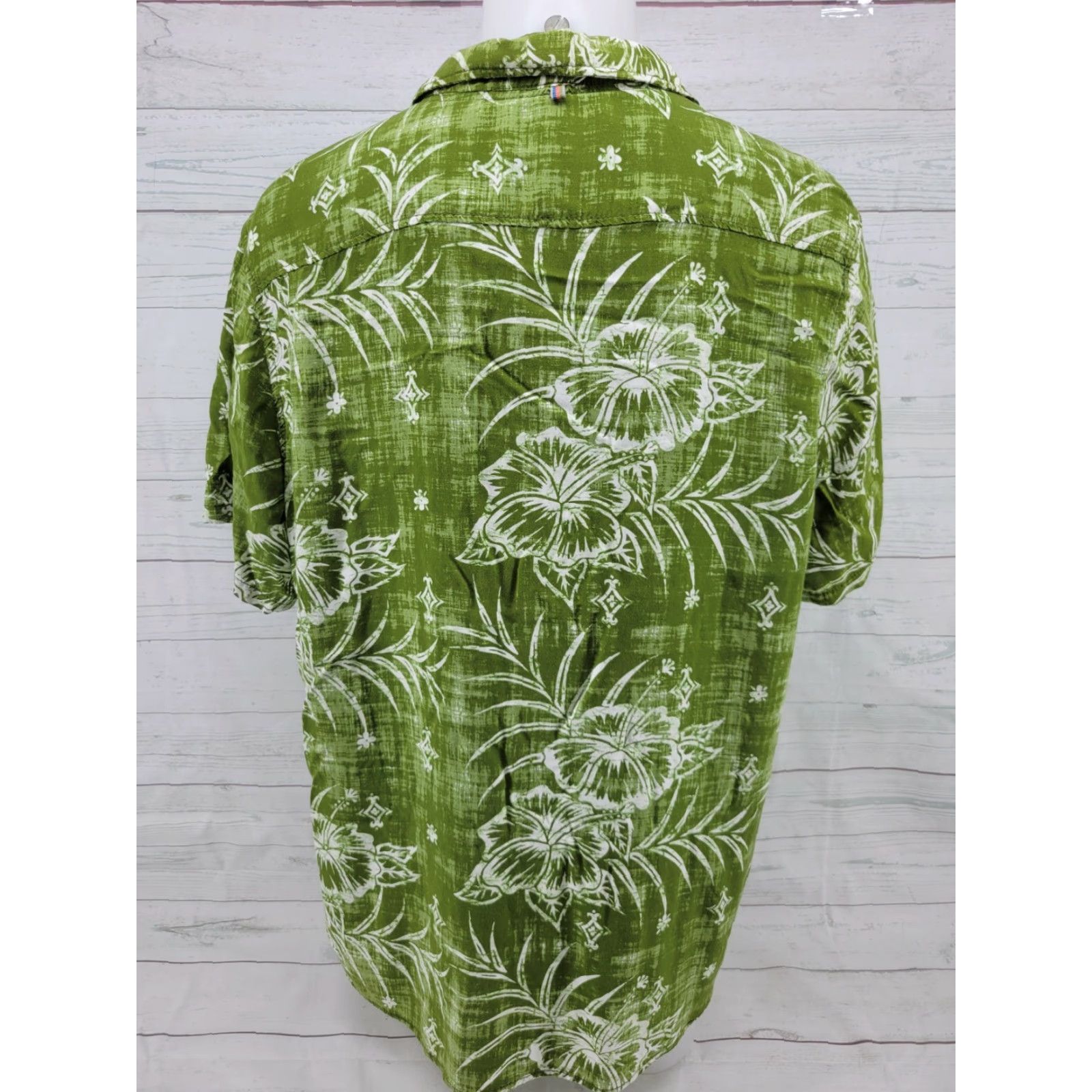 Vintage Margaritaville Hawaiian Shirt Men's 2XL Green White Rayon Ferns Flowers Button-Up Floral Aloha Classic Short Sleeve Size US XXL / EU 58 / 5 - 6 Thumbnail