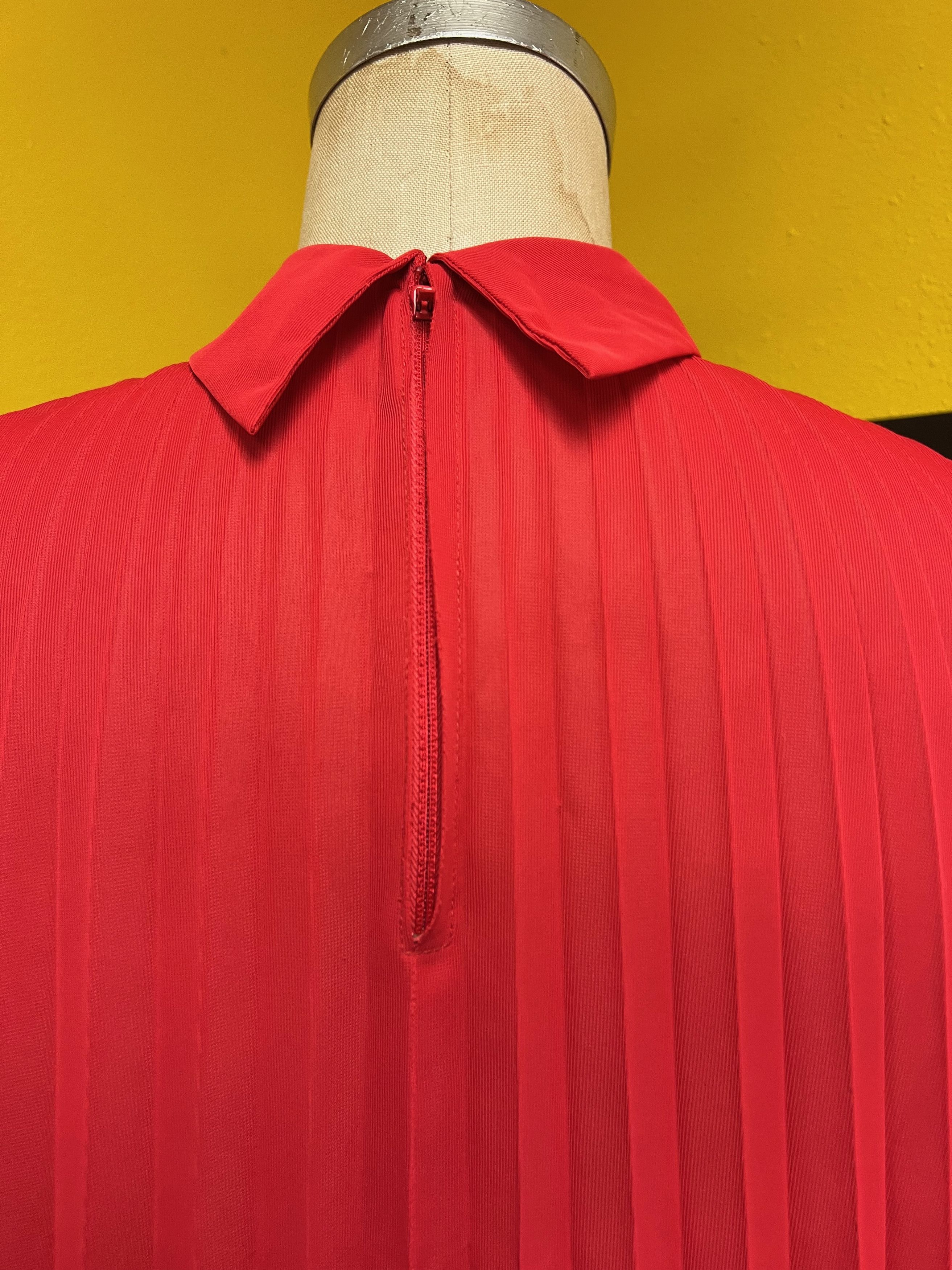 Other EUC Vintage 1960s Accordion Pleat Tetoron Shift Dress Small Size S / US 4 / IT 40 - 6 Thumbnail