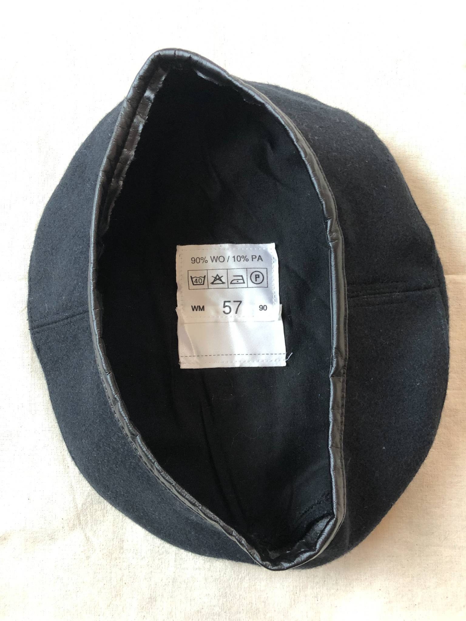 Vintage Vintage Black beret, Switzerland, size 57 Size ONE SIZE - 2 Thumbnail