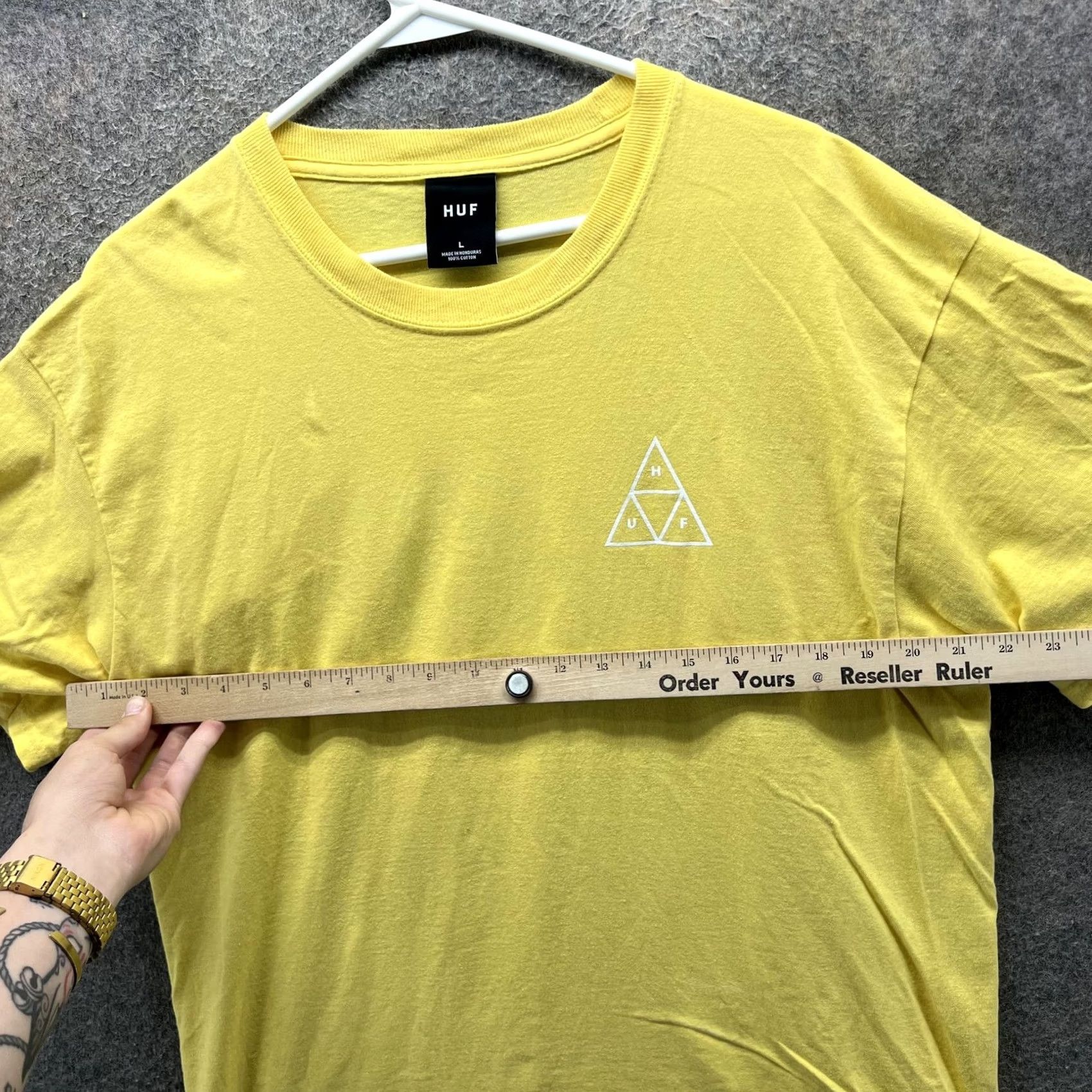 Huf HUF Shirt Mens Large Yellow Triple Triangle Logo Graphic Skate Streetwear Shirt Mens Large Yellow Triangle Logo Graphic Back Size US L / EU 52-54 / 3 - 4 Thumbnail