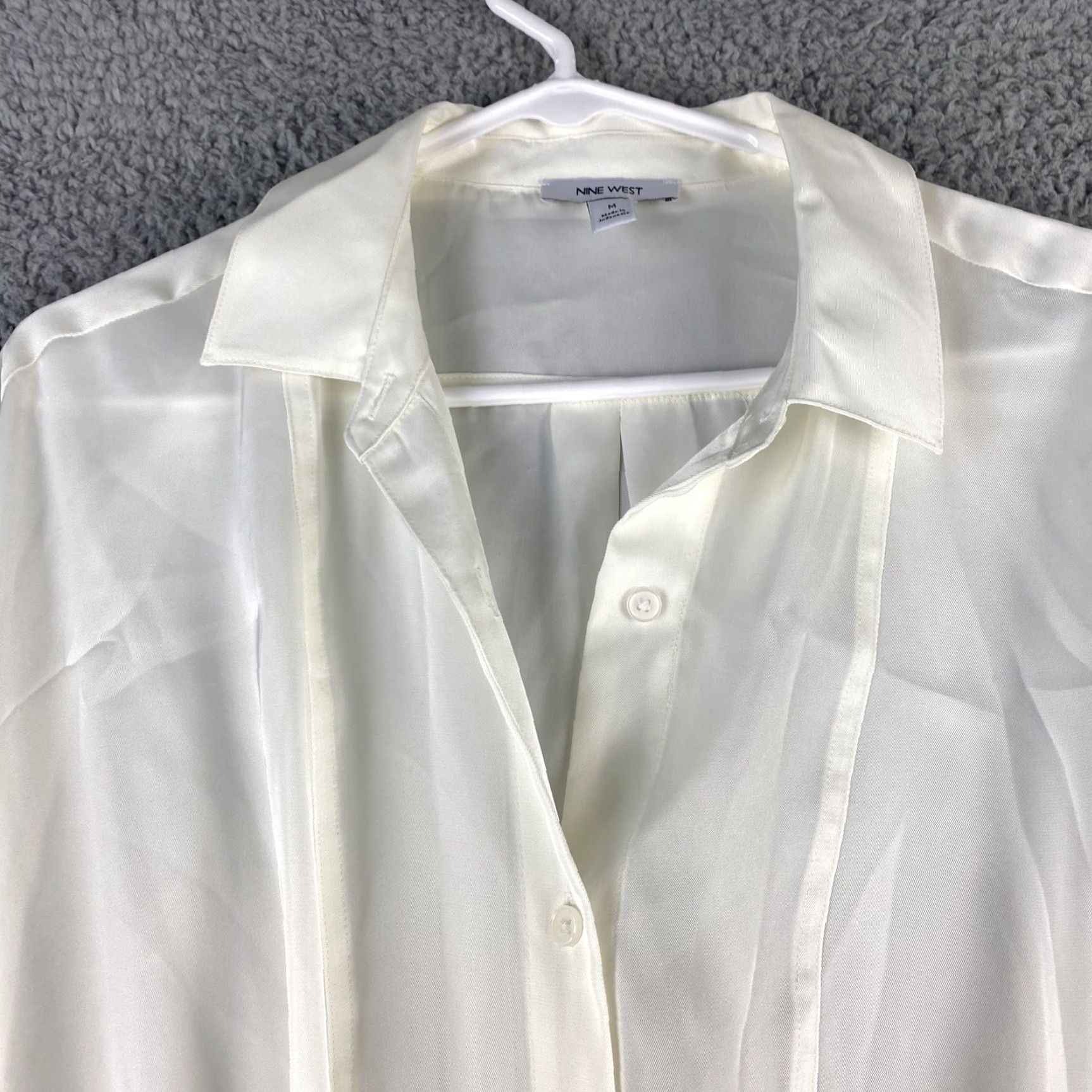 Nine West Nine West Blouse Women M Long Sleeve White Plaid V-Neck Relaxed Fit Bohemian Size M / US 6-8 / IT 42-44 - 2 Thumbnail