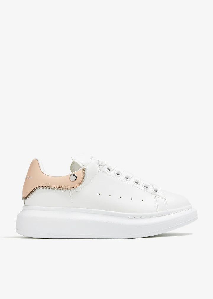Alexander McQueen o1w1db10925 Oversized Sneaker in White Size US 10 / IT 40 - 1 Thumbnail