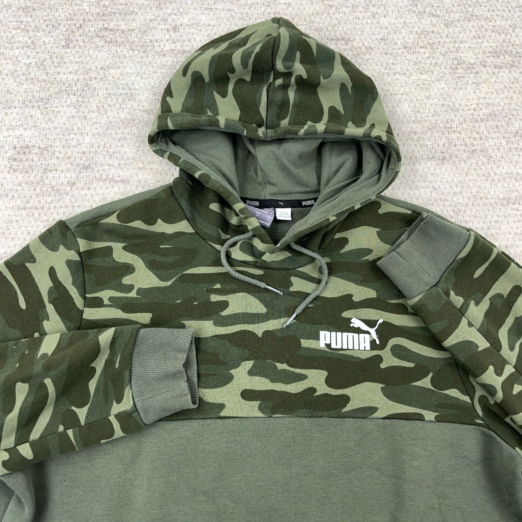 Puma PUMA Hoodie Men Large Green Camo Sweatshirt Army Military Pullover Logo 90s Modern Mens Size US L / EU 52-54 / 3 - 2 Thumbnail