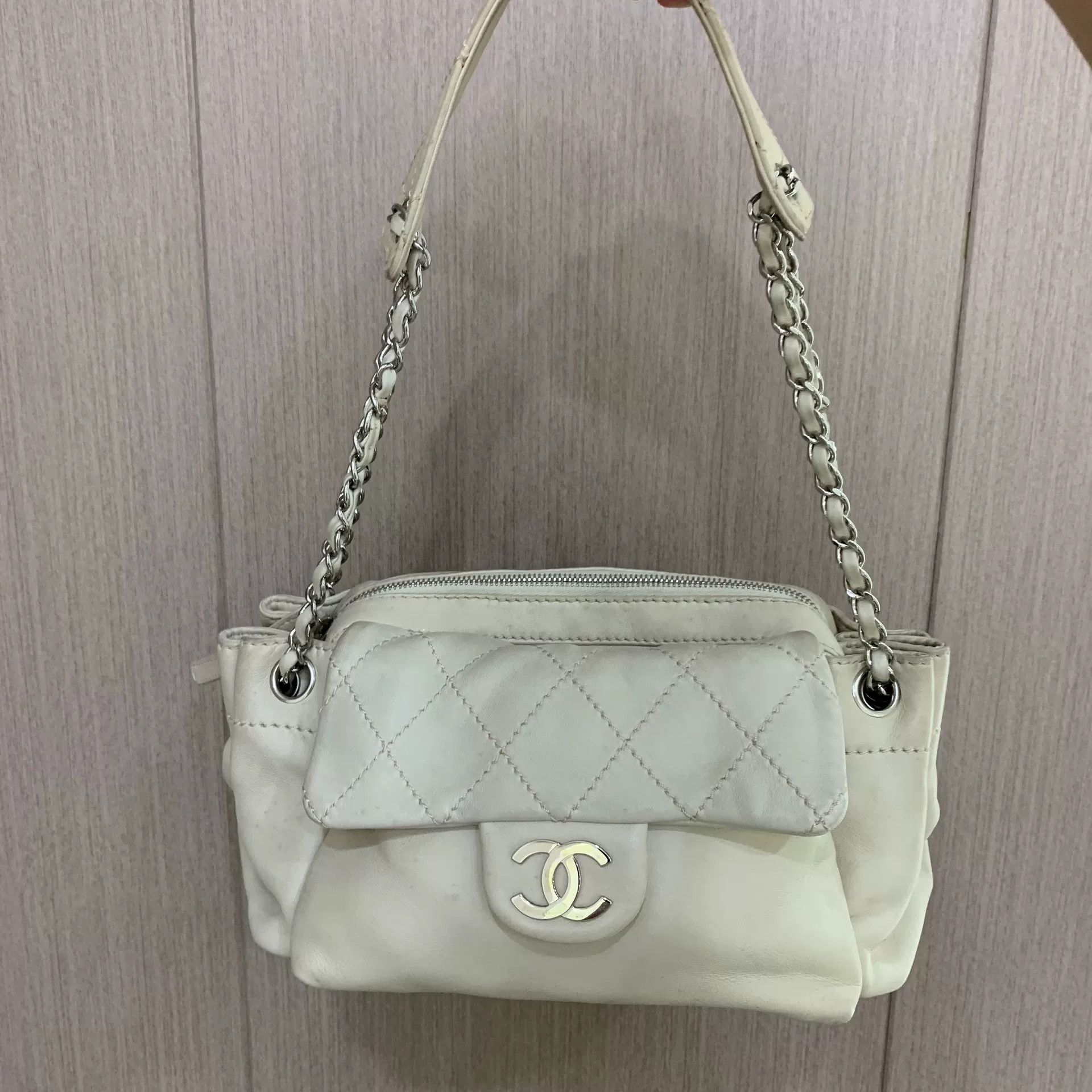 Chanel Pre-loved Bag Very good condition Size ONE SIZE - 1 Thumbnail