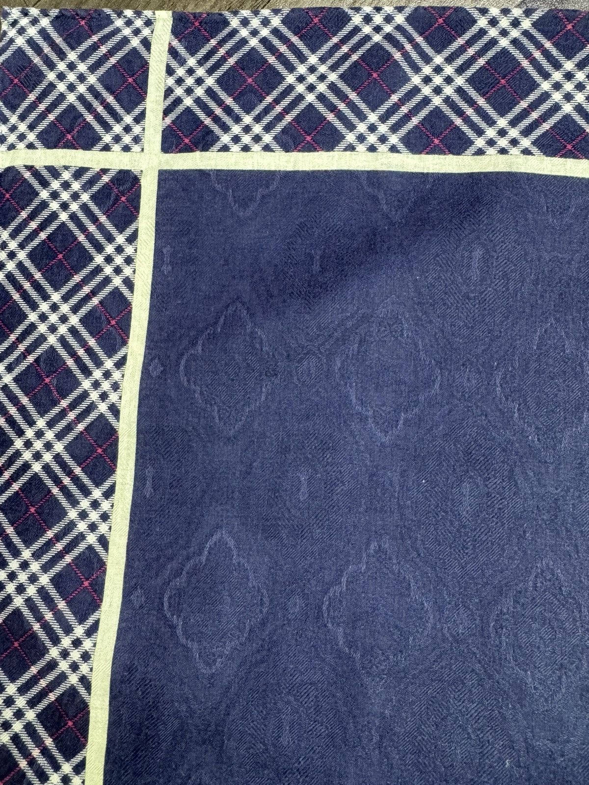 Burberry × Vintage Vintage Burberry Handkerchief Bandana Scarf Size ONE SIZE - 5 Thumbnail