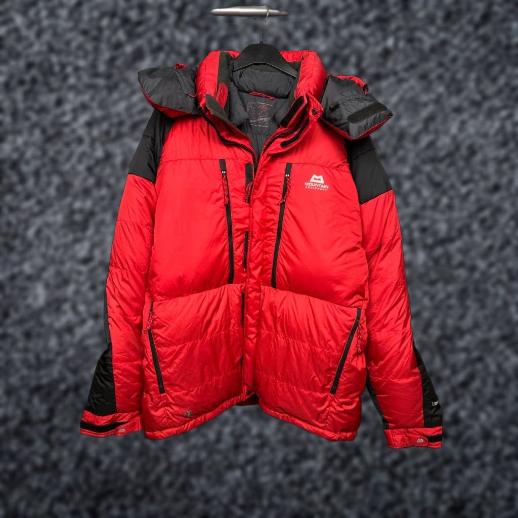 Mountain Equipment VINTAGE Mountain Equipment Mens Puffer Down Jacket L Red Jacket Mens Size US L / EU 52-54 / 3 - 1 Thumbnail