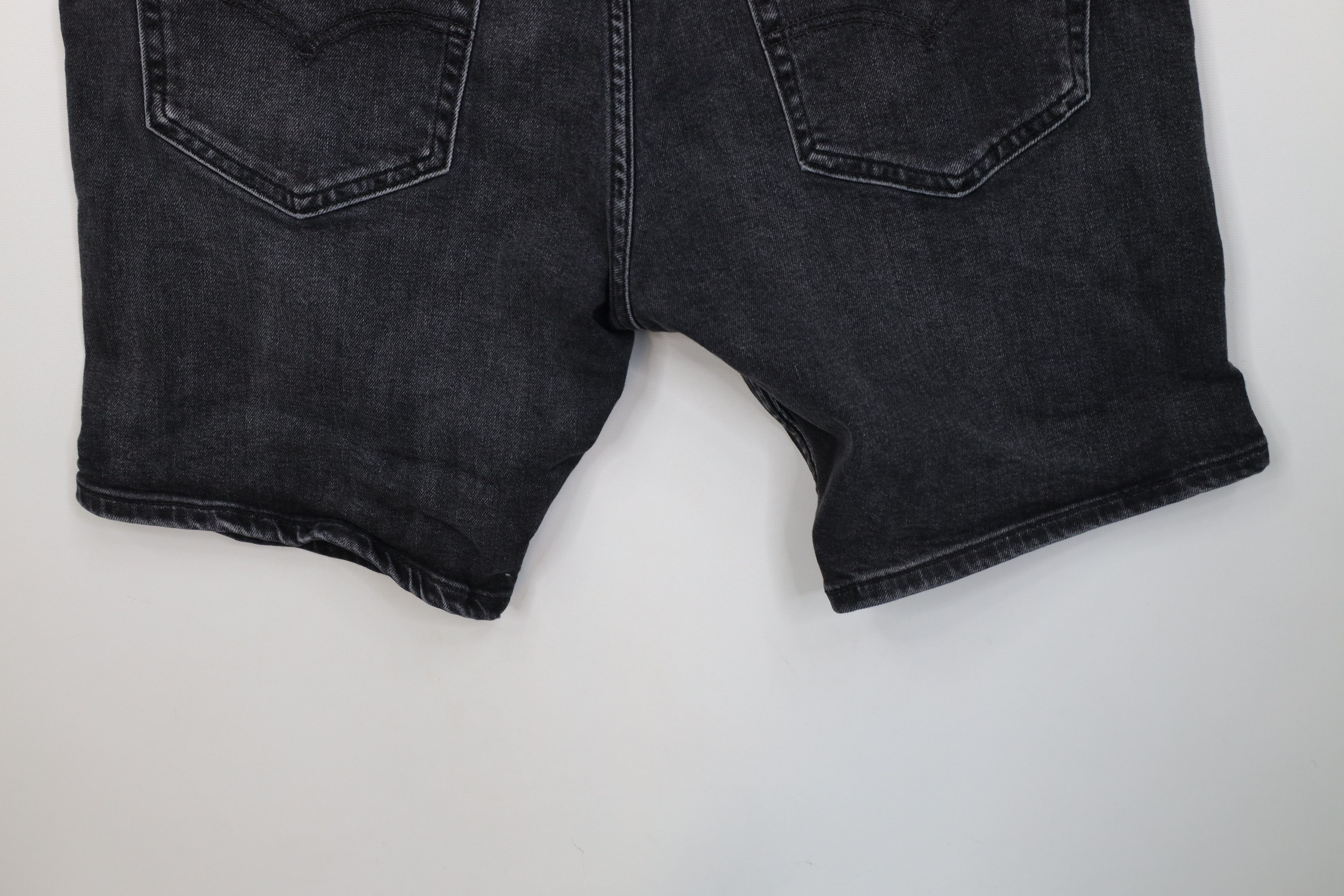 Levi's Vintage Y2K Levis 412 Stretch Above Knee Denim Shorts Black Size US 36 / EU 52 - 11 Thumbnail
