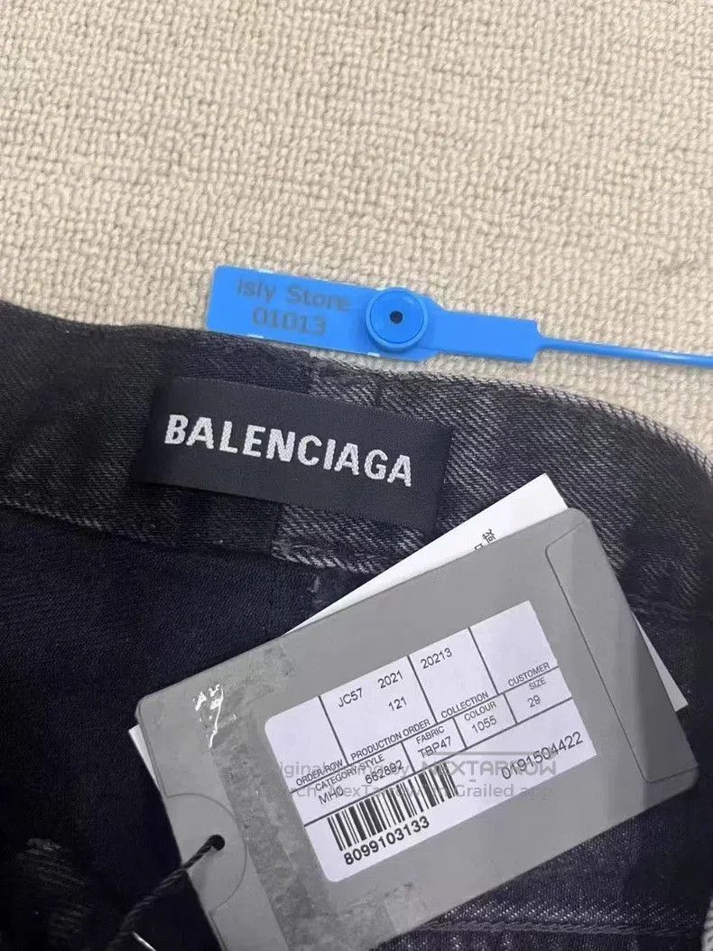 Balenciaga Balenciaga Black Gray Fringe Denim Shorts. Size US 29 - 4 Thumbnail