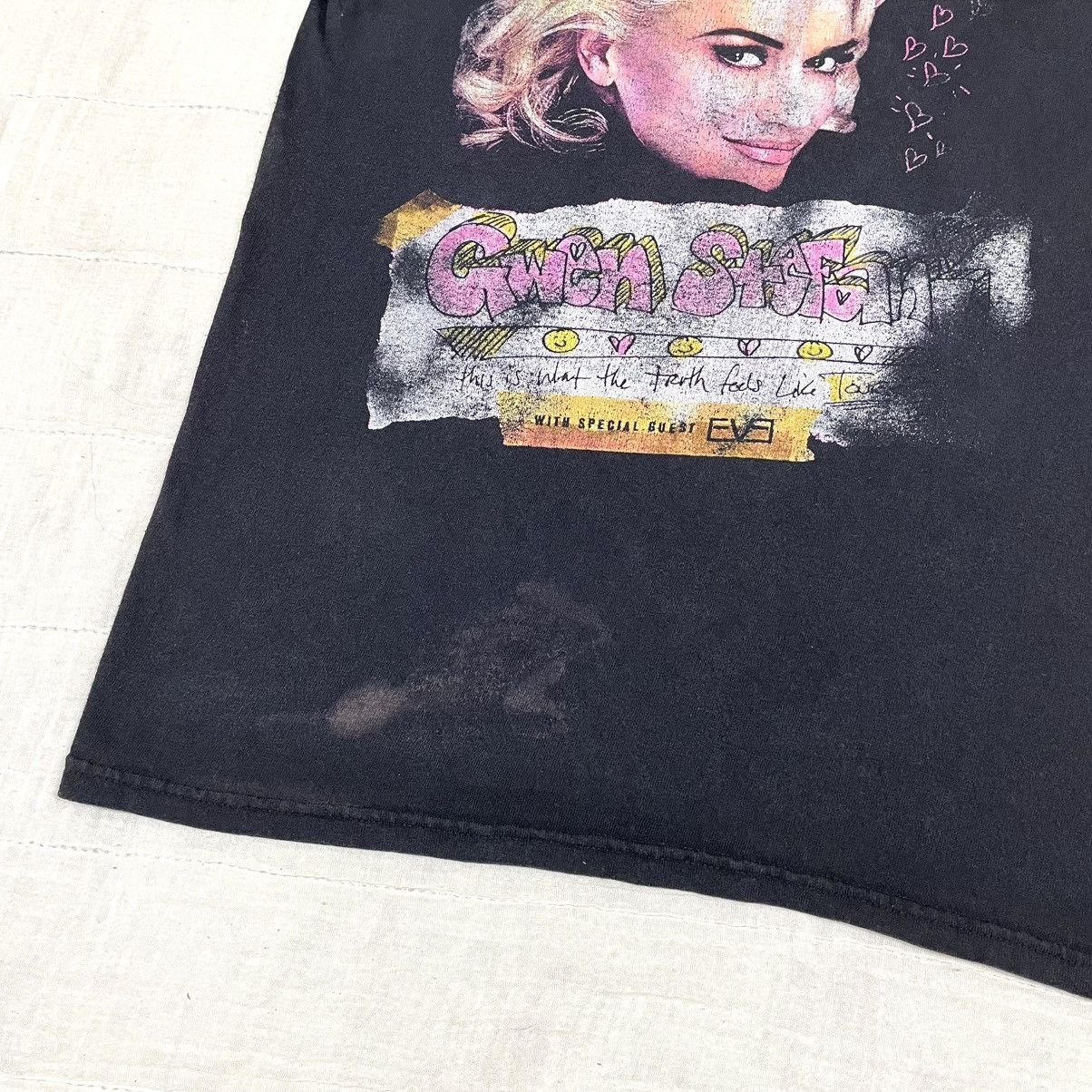 Band Tees Vintage 2016 Thrashed Faded Gwen Stefani Rare T Shirt Size US S / EU 44-46 / 1 - 10 Thumbnail