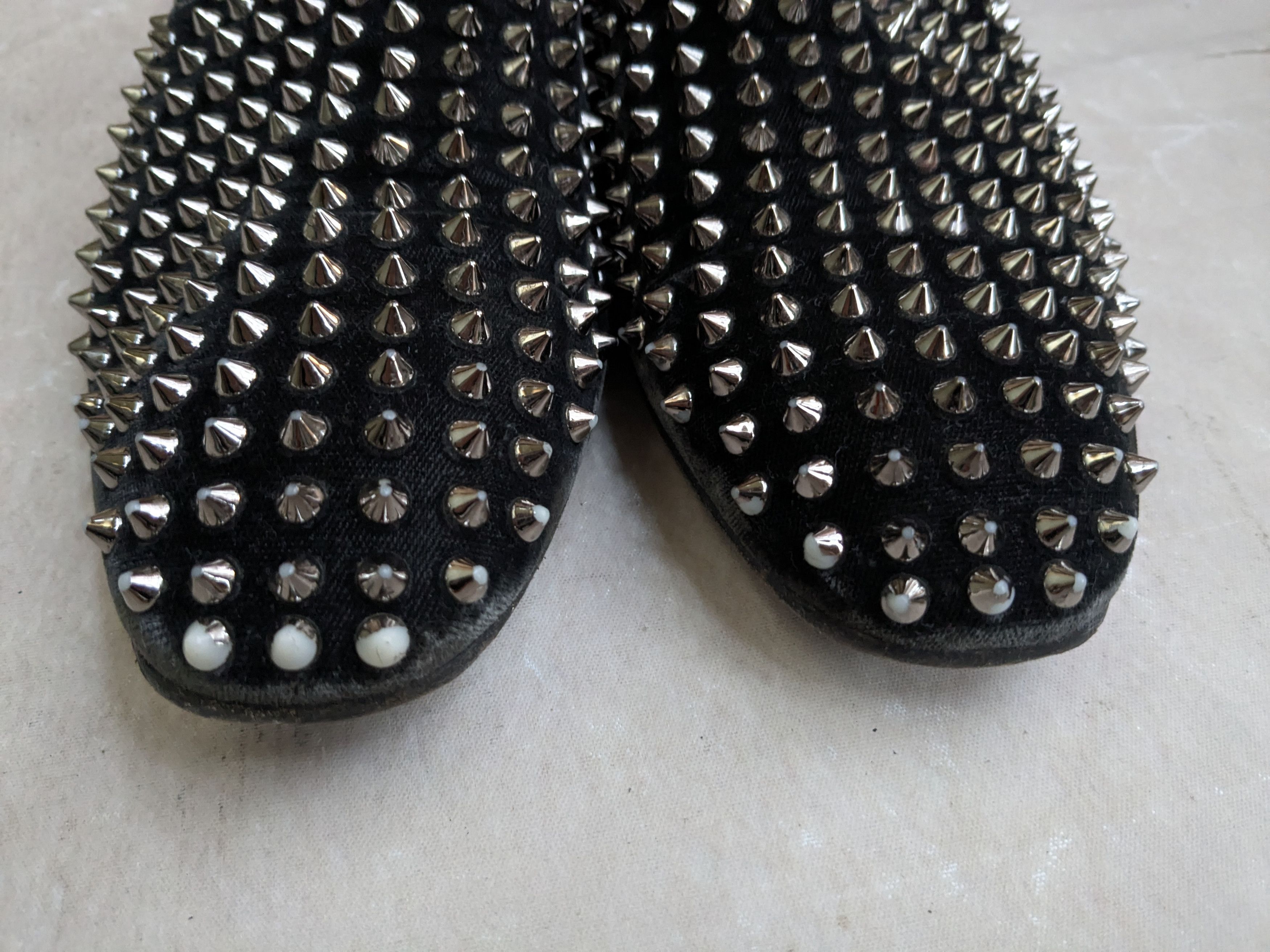 Christian Louboutin Christian Louboutin Spike Loafers Black Velvet 9.5 42.5 Size US 9.5 / EU 42-43 - 2 Thumbnail