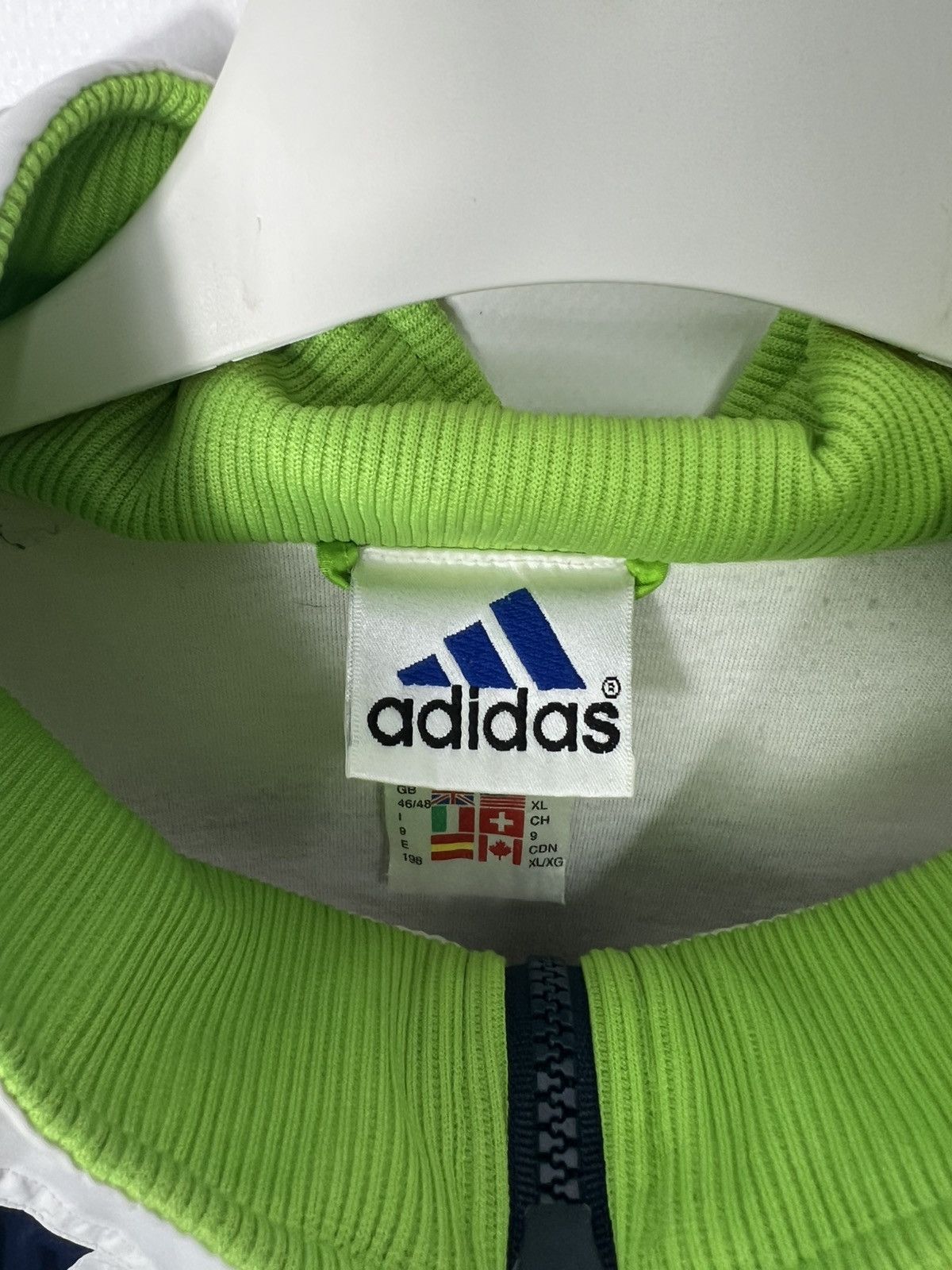 Adidas ADIDAS VINTAGE NEYLON JACKET Y2K 00s SOCCER JACKET RETRO Size US XL / EU 56 / 4 - 6 Thumbnail