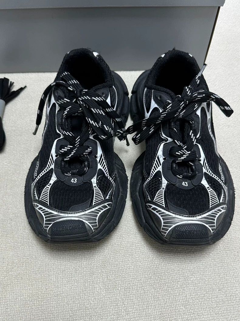 Balenciaga Balenciaga Low-top shoes 2502-Nextarrow Size US 10 / EU 43 - 3 Thumbnail