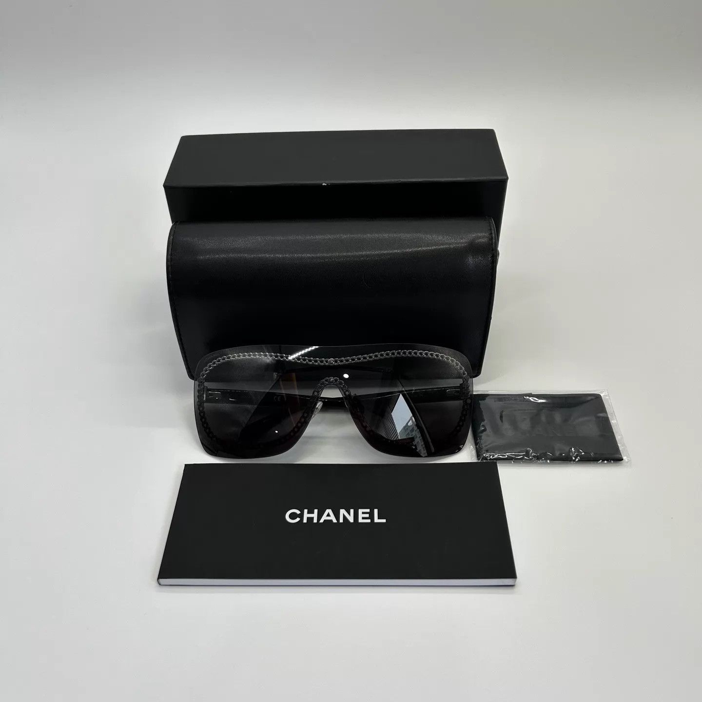 Chanel CHANEL Chain Design Classic Sunglasses HB6261 Size ONE SIZE - 6 Thumbnail