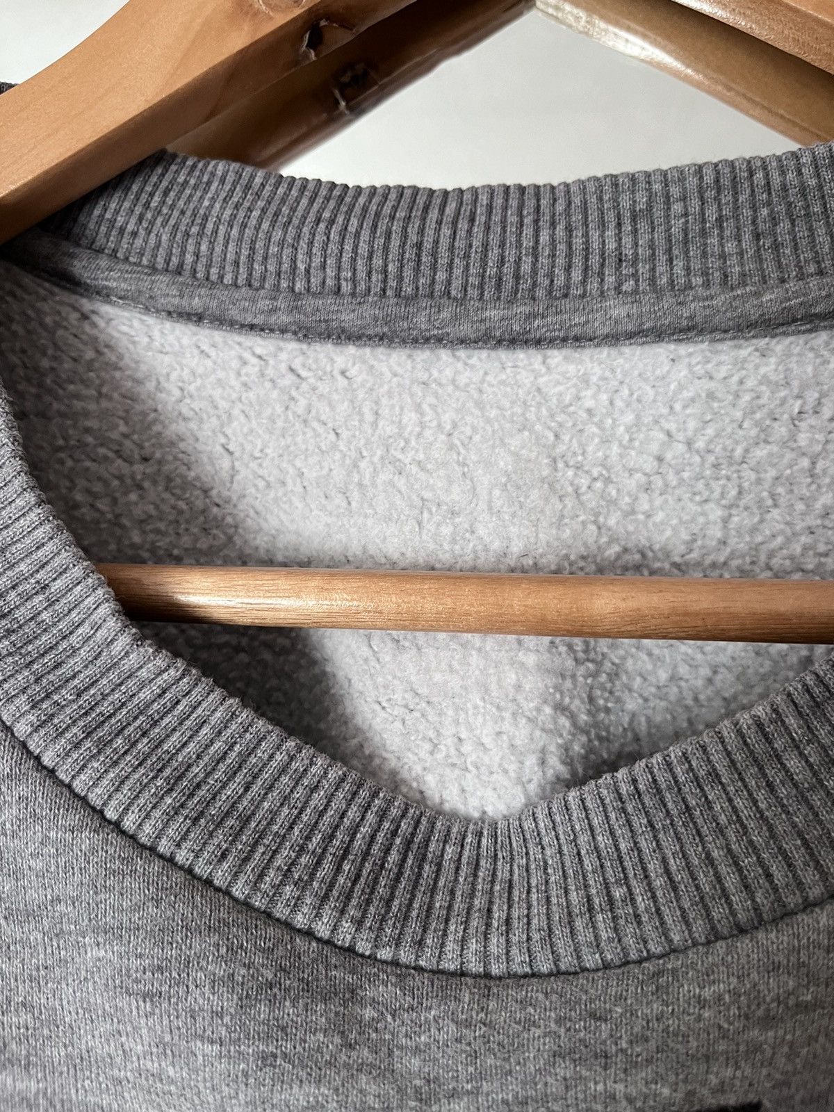 Armani Exchange Vintage Armani Exchange Big Logo Grey Sweatshirt Size US L / EU 52-54 / 3 - 3 Thumbnail