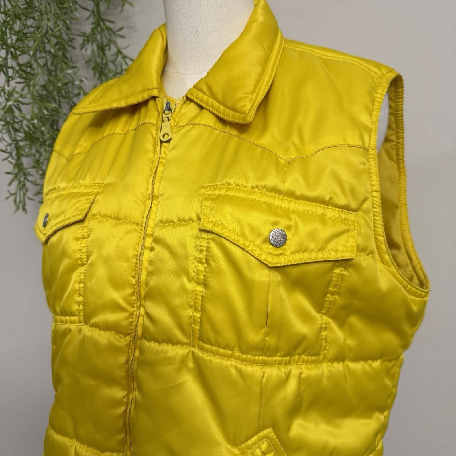 Tommy Hilfiger Tommy Hilfiger 1990s Vintage Quilted Puffer Vest Size XL Size XL / US 12-14 / IT 48-50 - 5 Thumbnail
