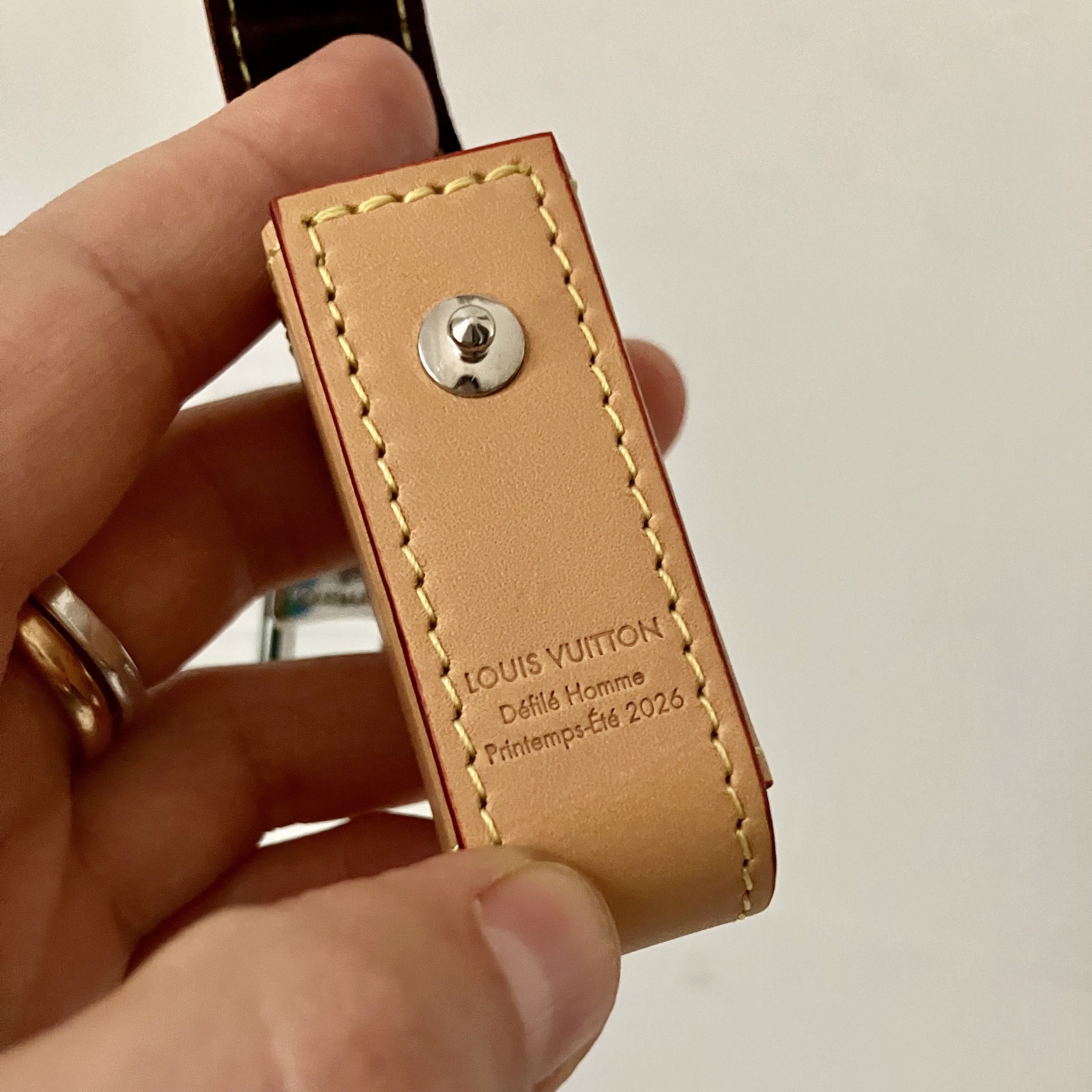 Louis Vuitton × Tyler The Creator Louis Vuitton Leather Dice Holder Keyring Size ONE SIZE - 6 Thumbnail