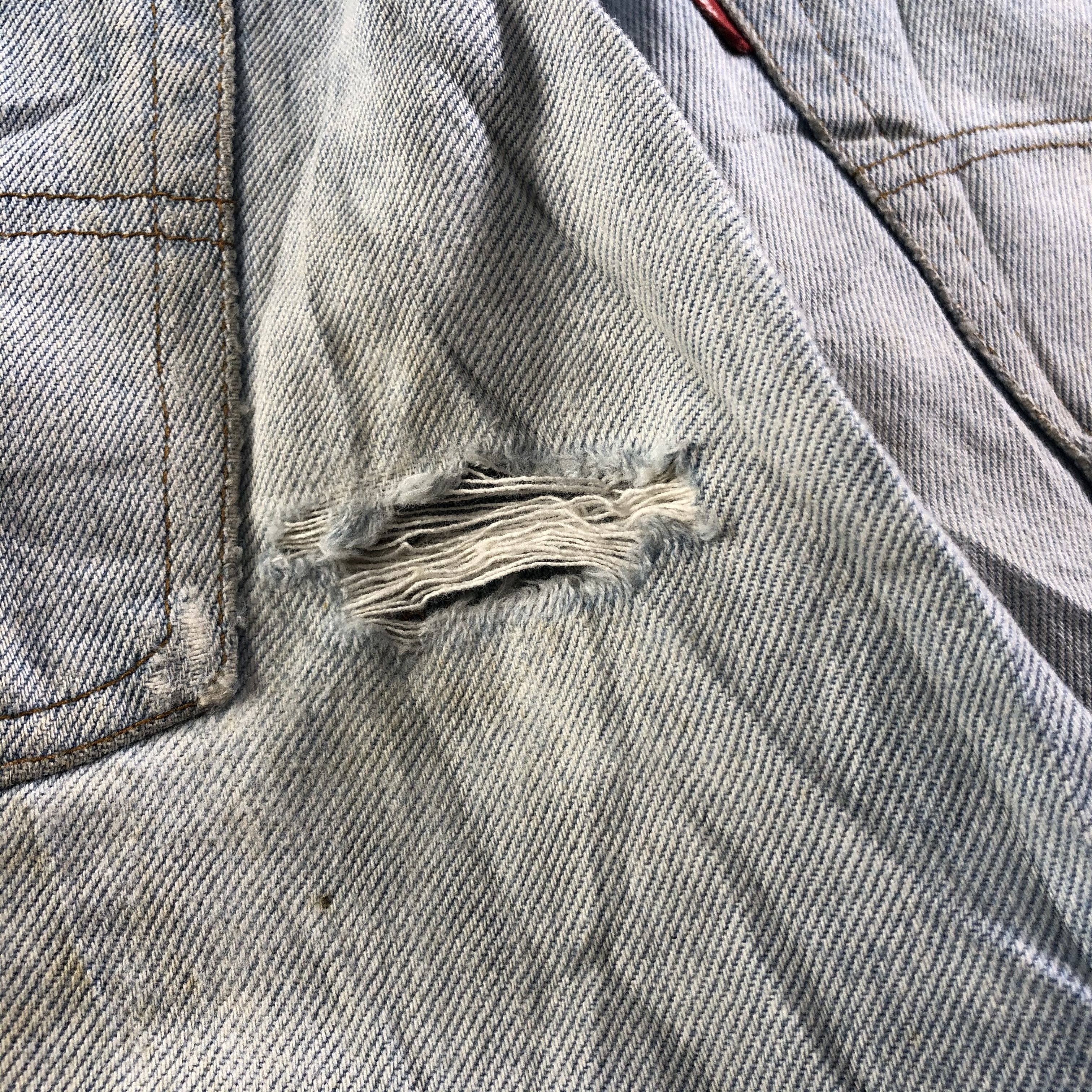 Levi's × Vintage Vintage 90s Light Wash Levis 501 Jeans-J3927 Size US 28 / EU 44 - 10 Thumbnail