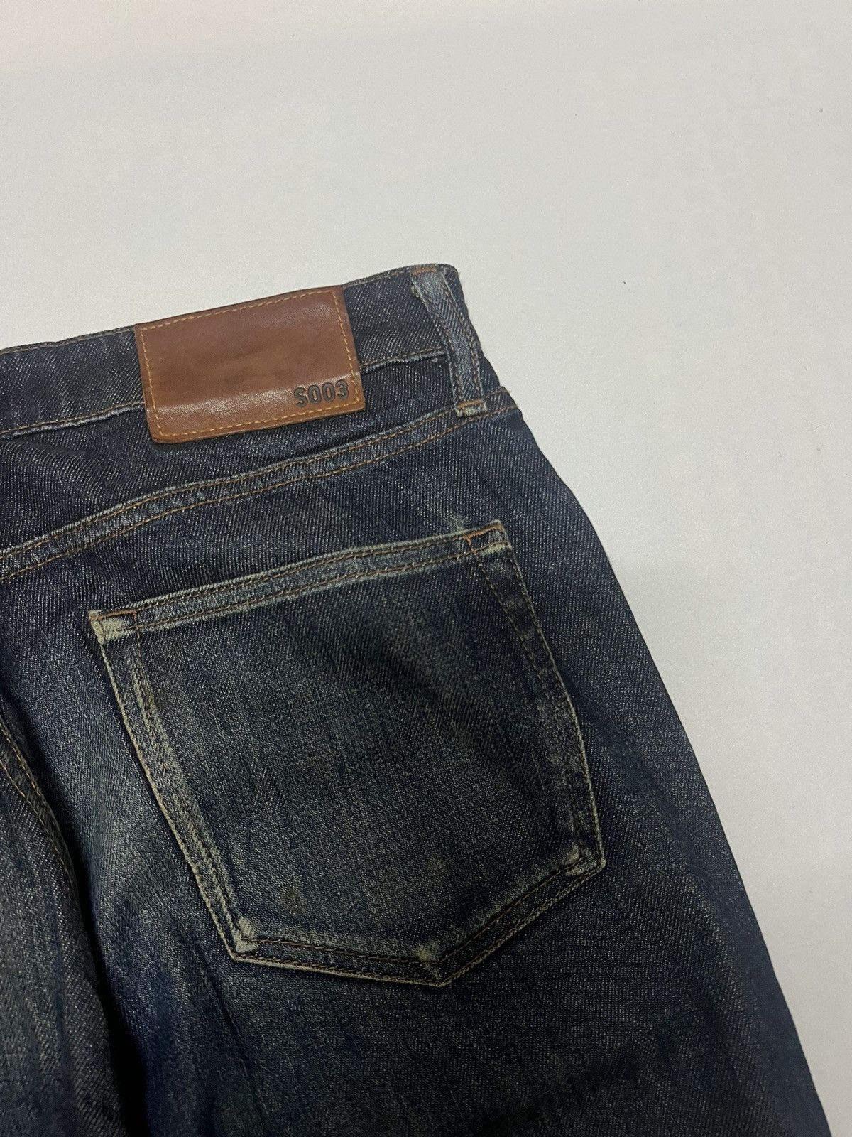 Uniqlo Uniqlo UJ Dark Blue Wash Distressed Denim Size US 34 / EU 50 - 14 Thumbnail