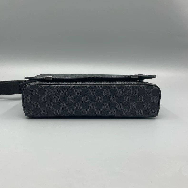 Louis Vuitton LV Black Checkerboard Crossbody Bag-2506