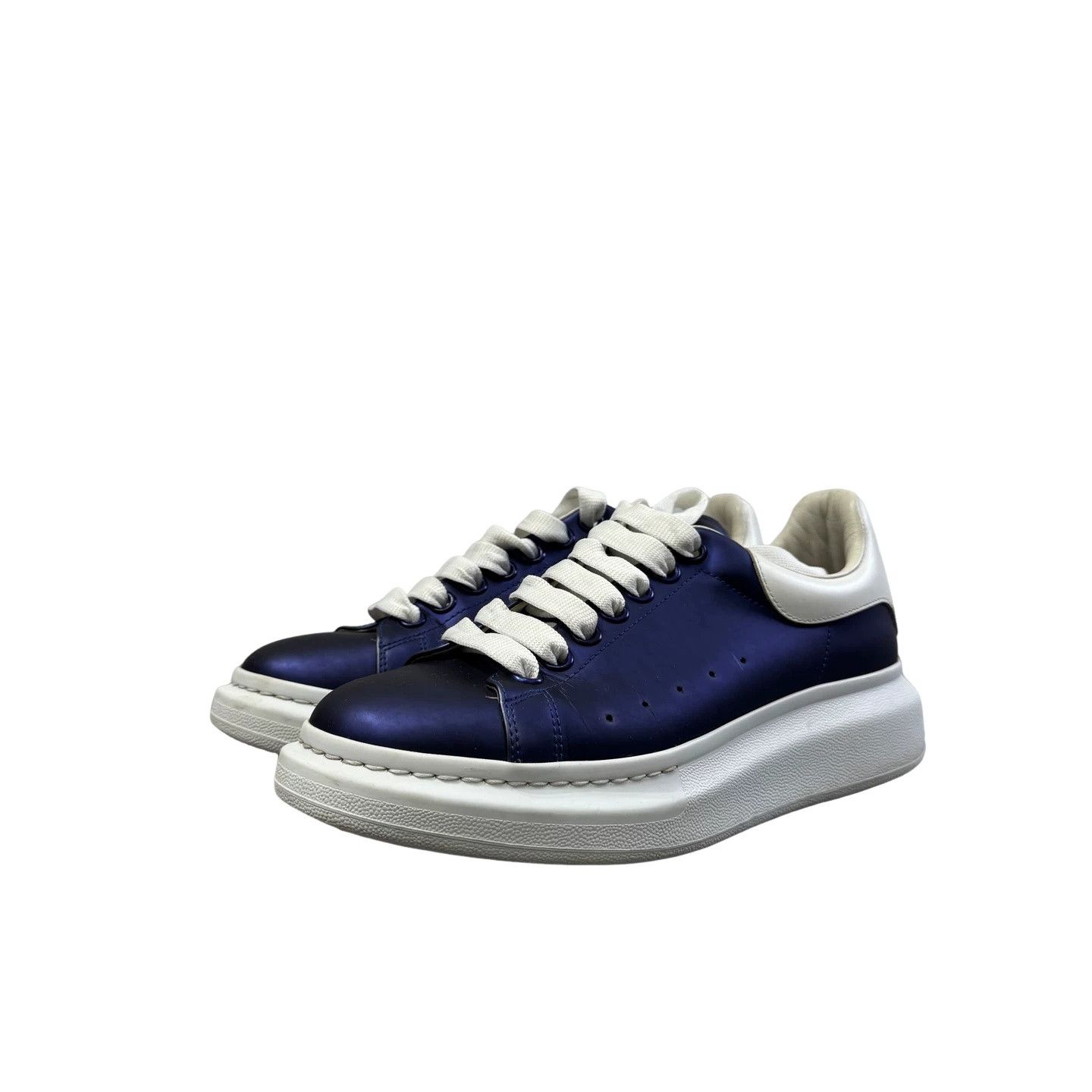 Alexander McQueen Alexander McQueen Metallic Blue Oversized Sneakers EU 40 Size US 7 / EU 40 - 1 Thumbnail