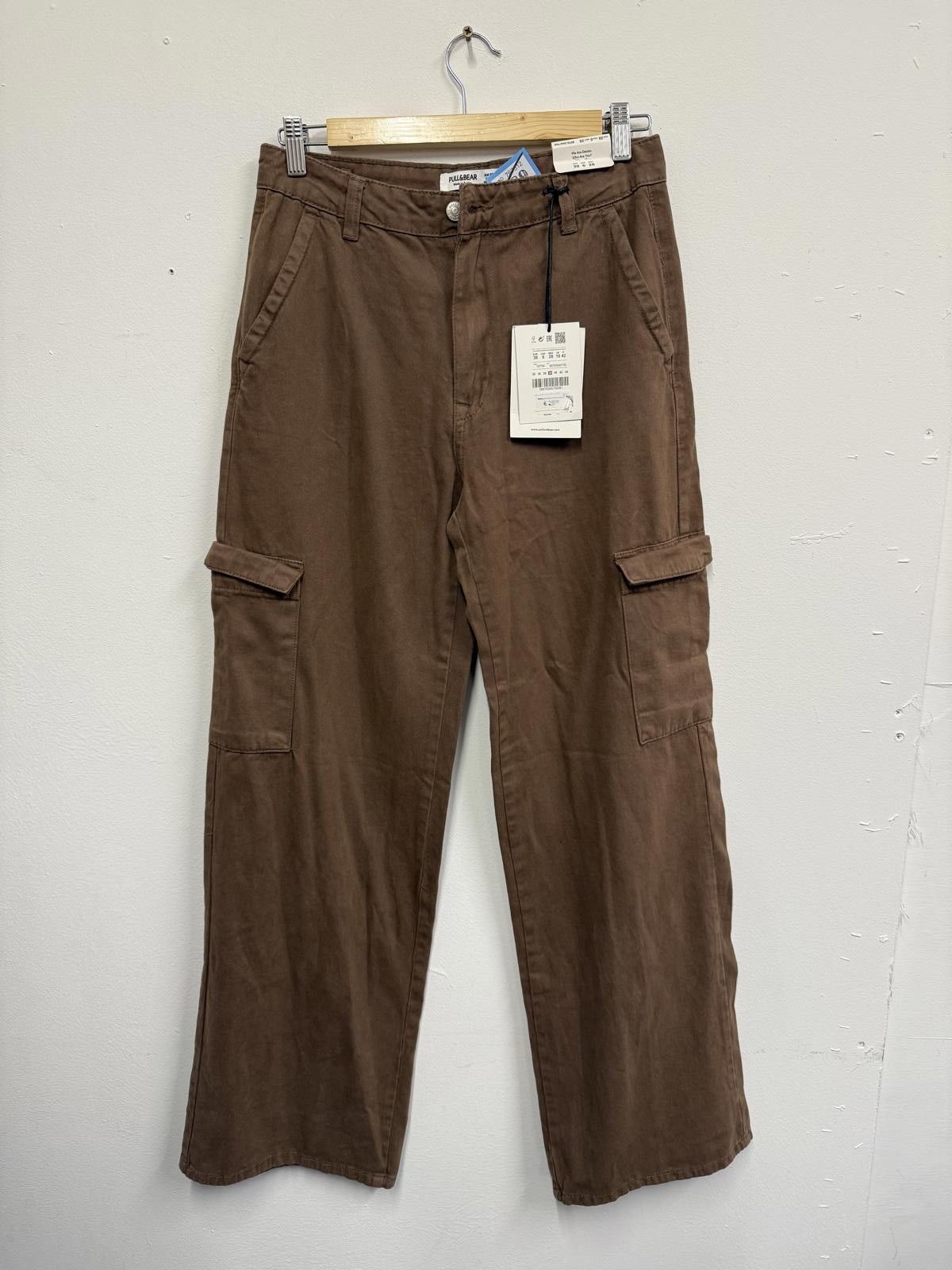 Pull & Bear Pull and Bear Brown Cargo Trousers Size 28" / US 6 / IT 42 - 1 Thumbnail